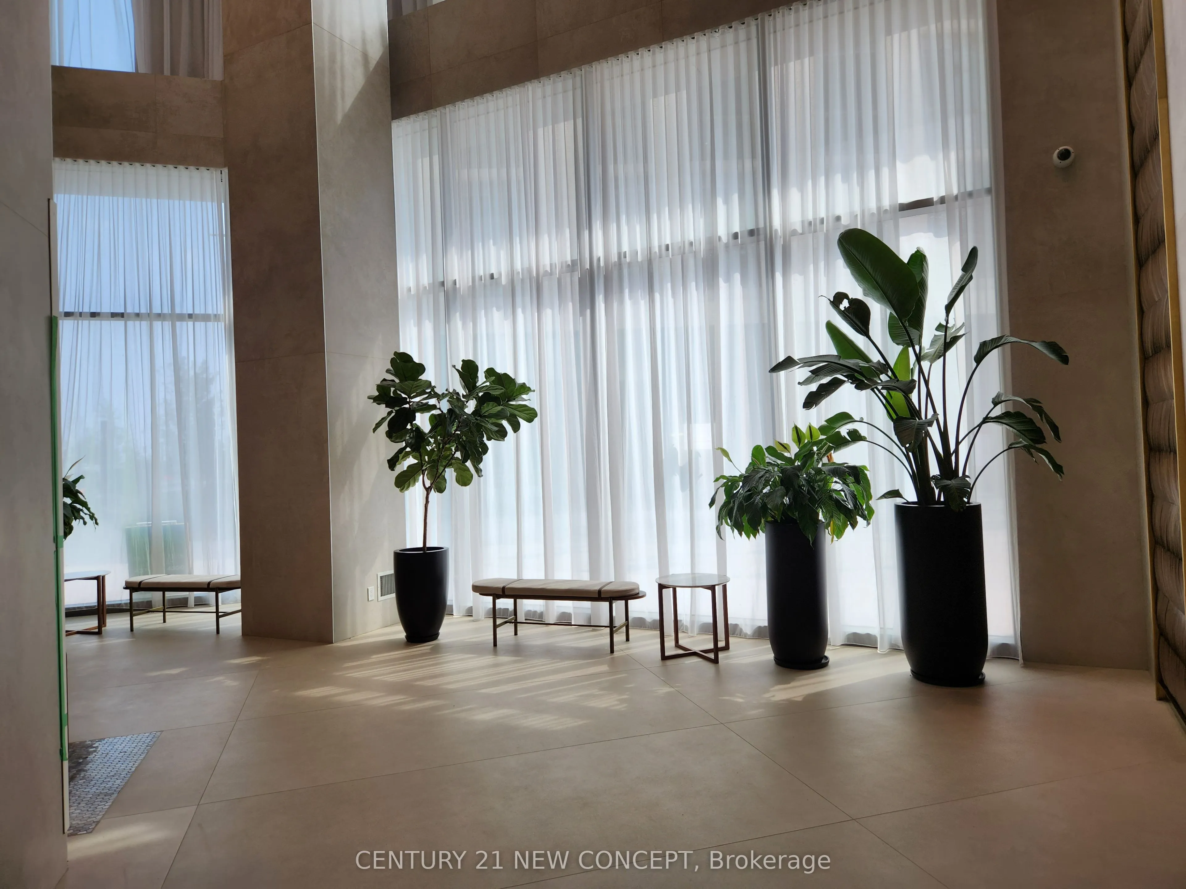 1000 Portage Parkway, #2712
