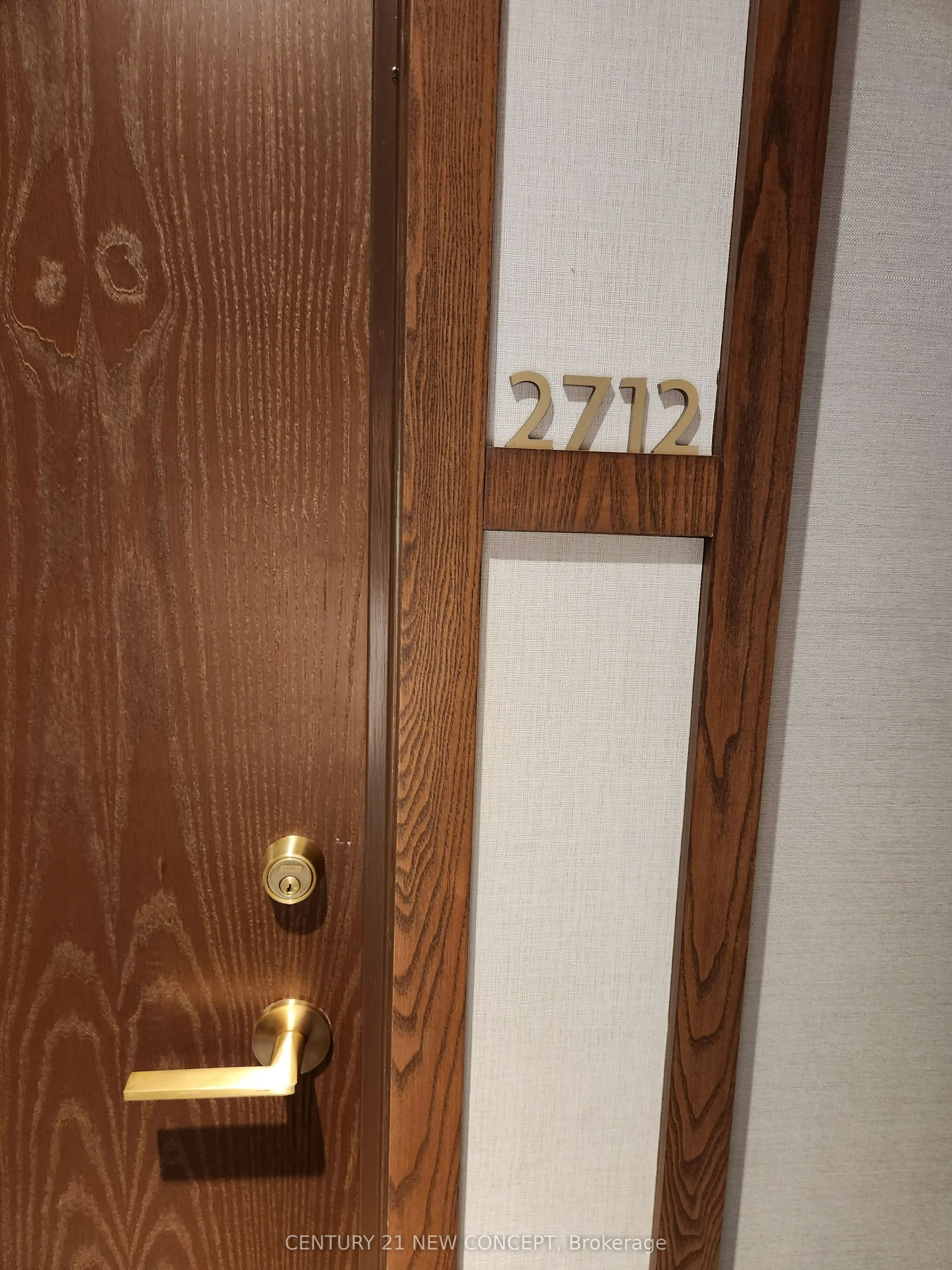 1000 Portage Parkway, #2712