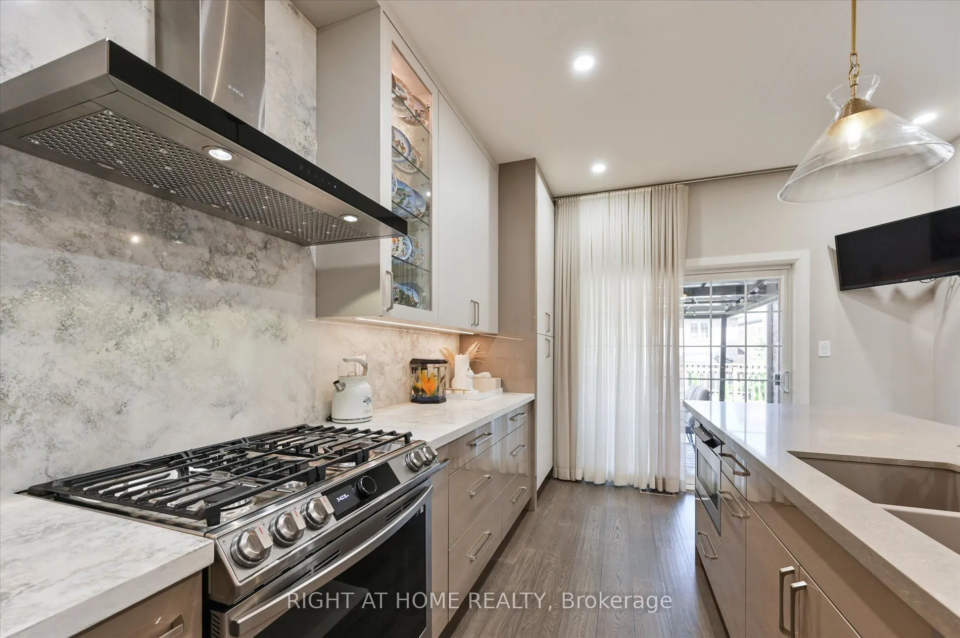 250 Rivermill Crescent