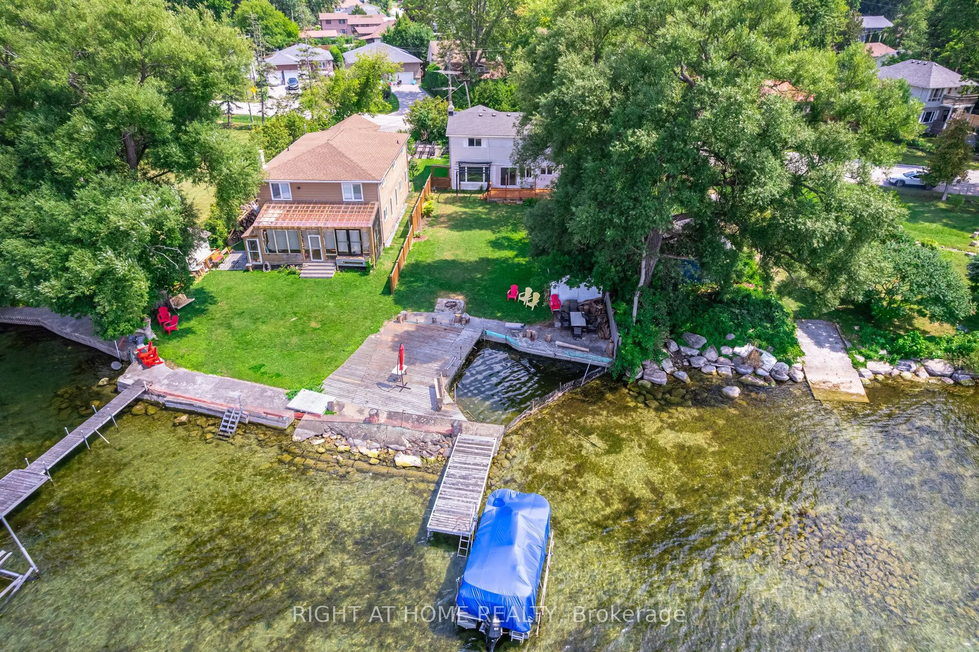 428 Lake Drive S