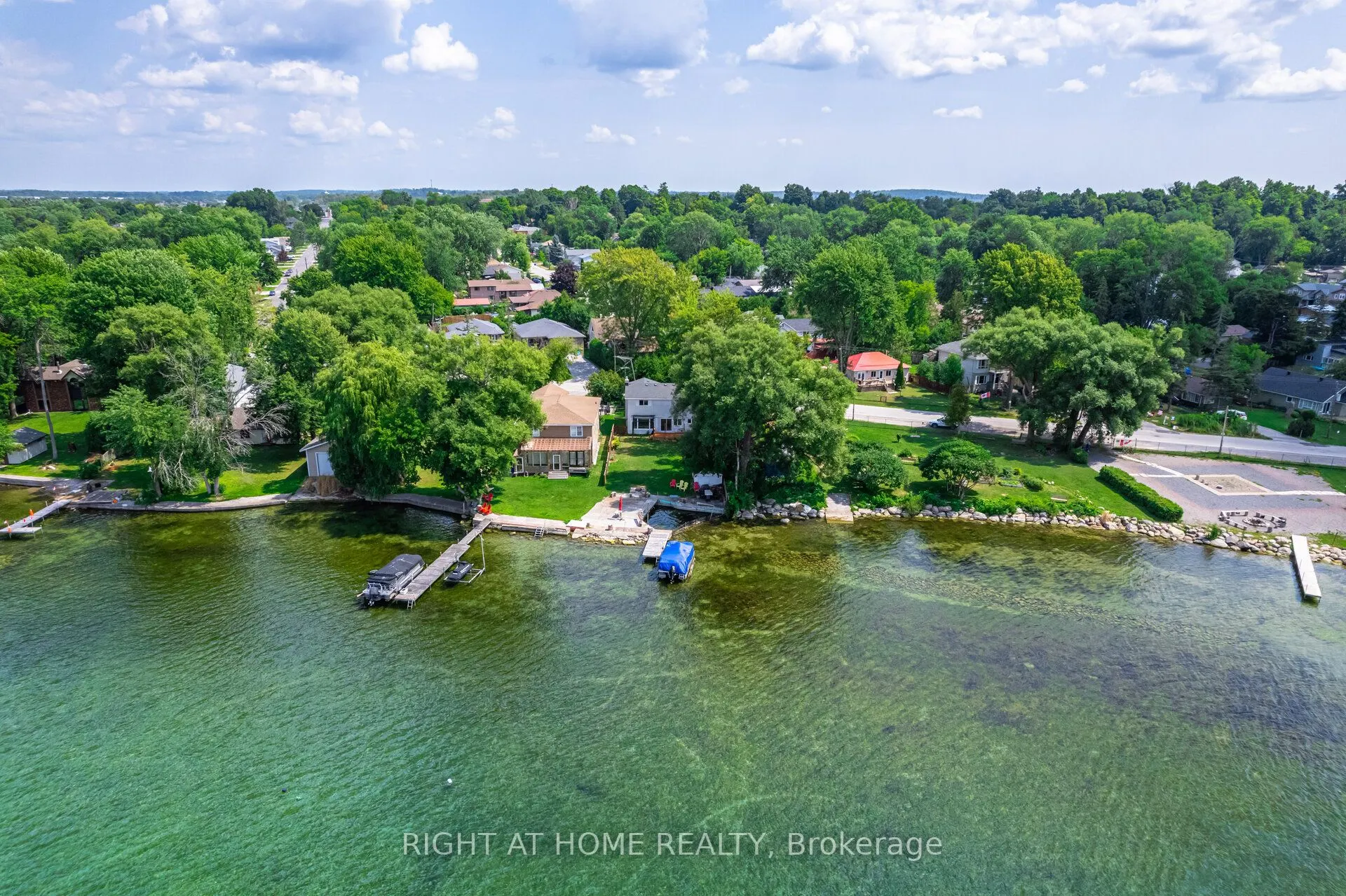 428 Lake Drive S