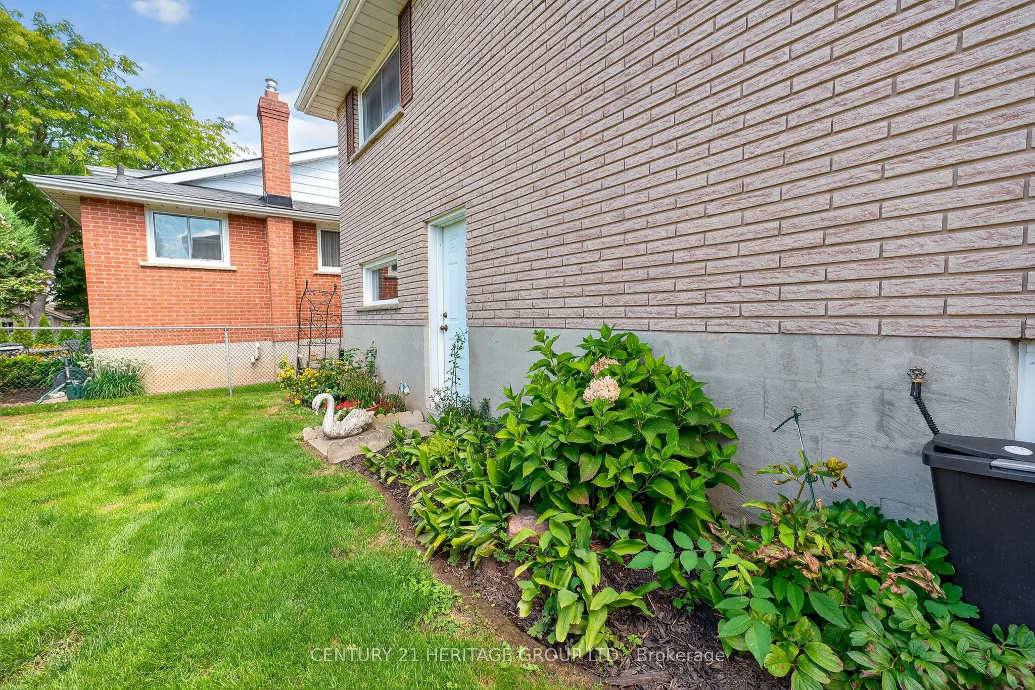 392 Colborne Street
