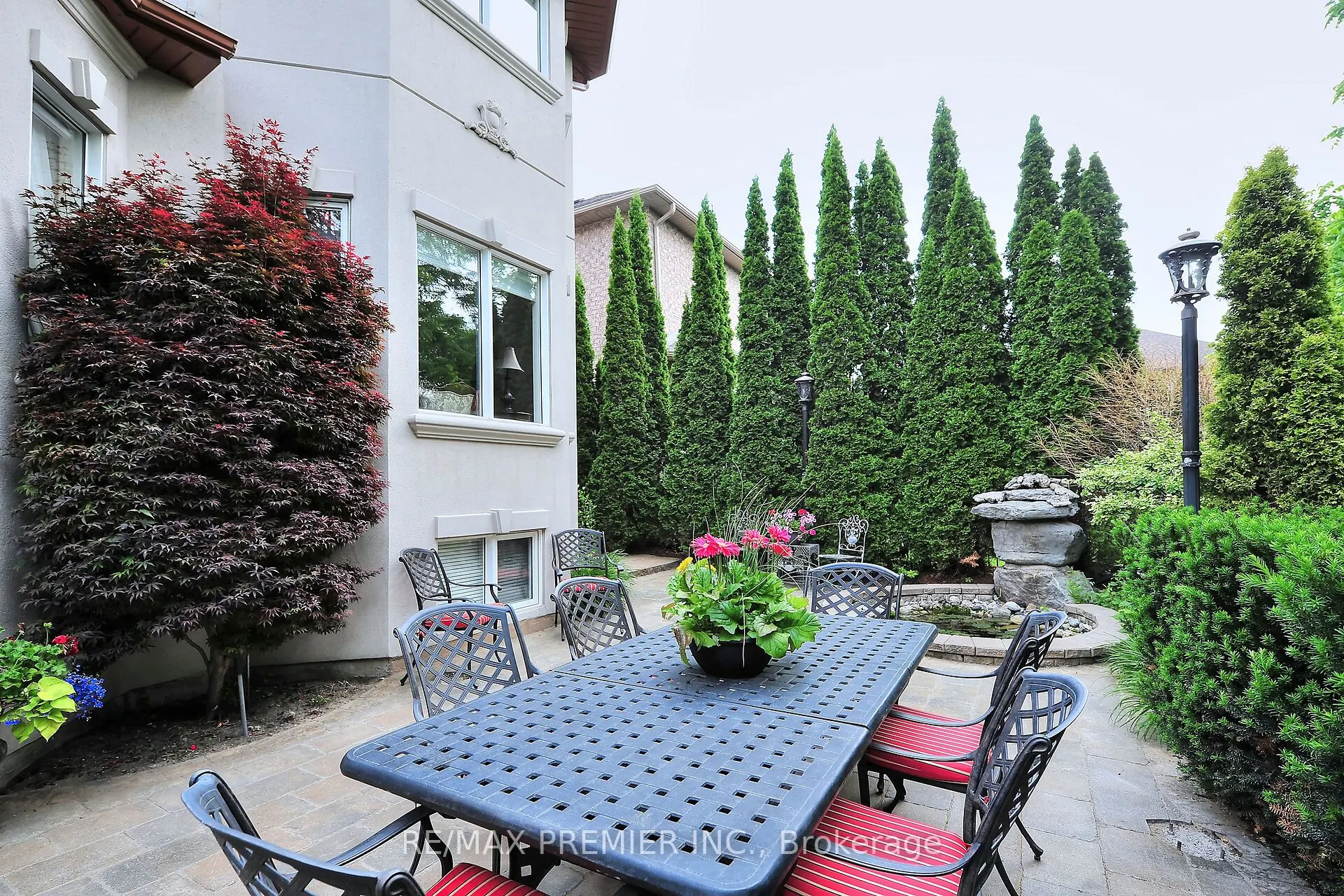 111 Arista Gate
