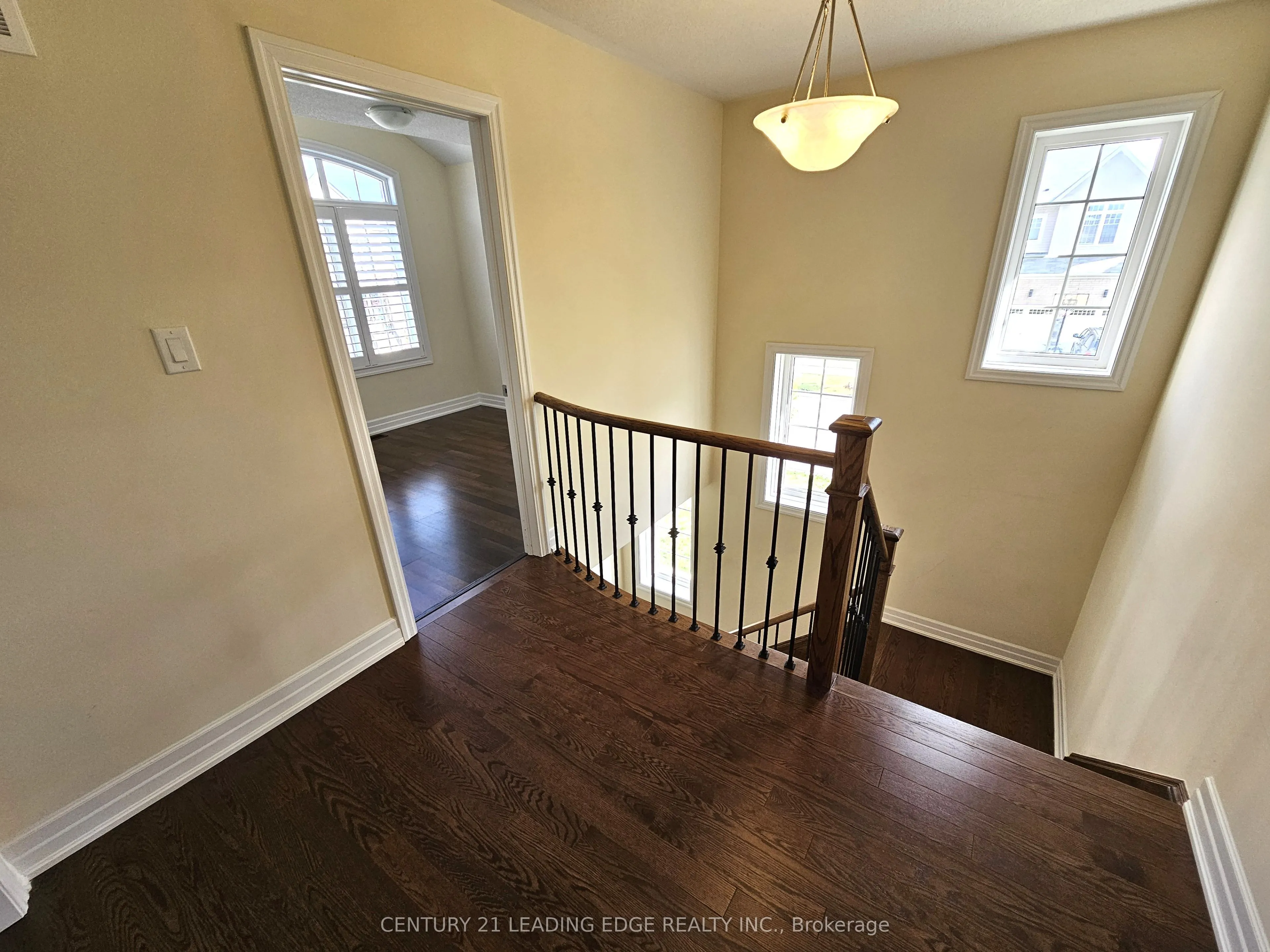 32 Clear Spring Avenue