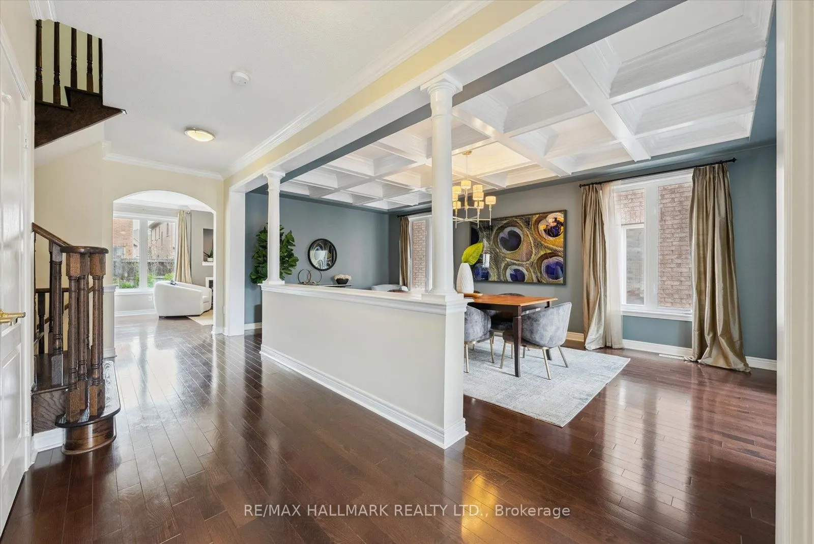 37 Maplebank Crescent