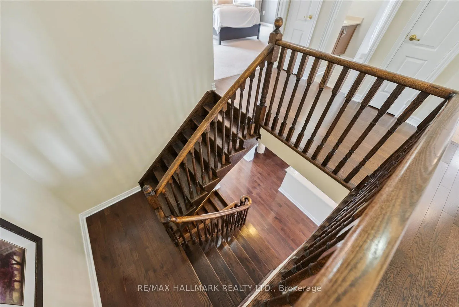 37 Maplebank Crescent