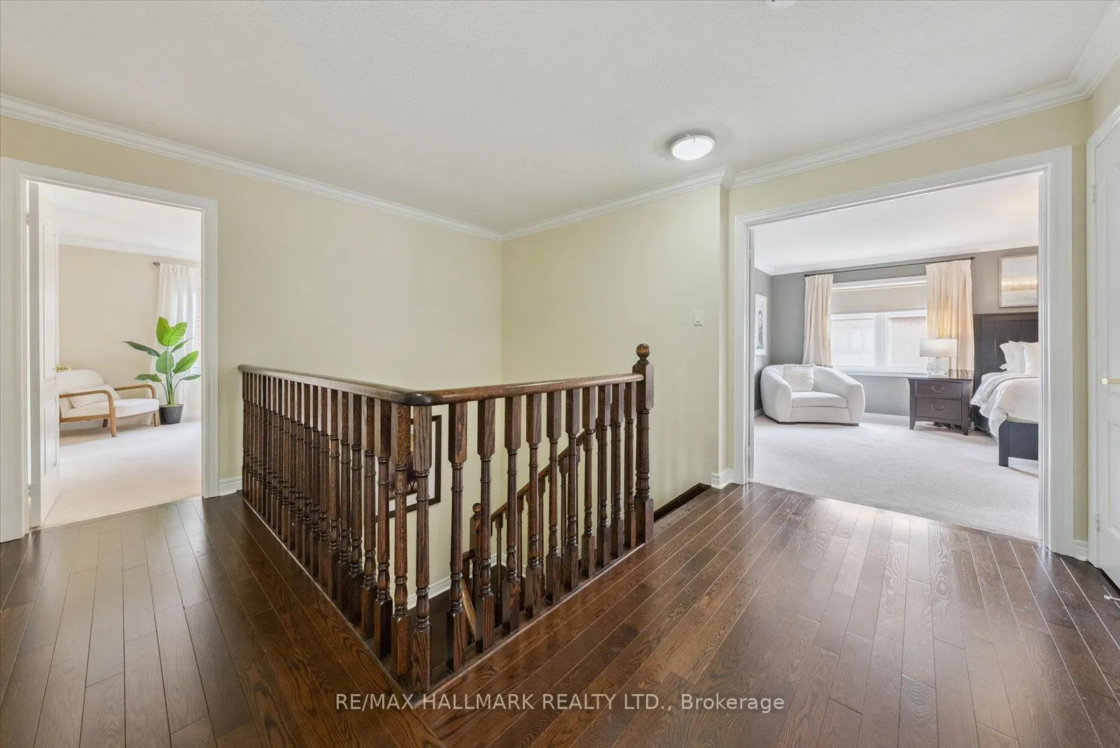 37 Maplebank Crescent