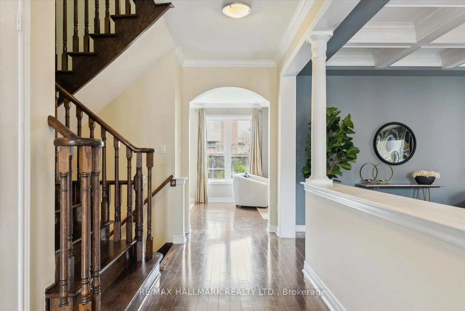 37 Maplebank Crescent