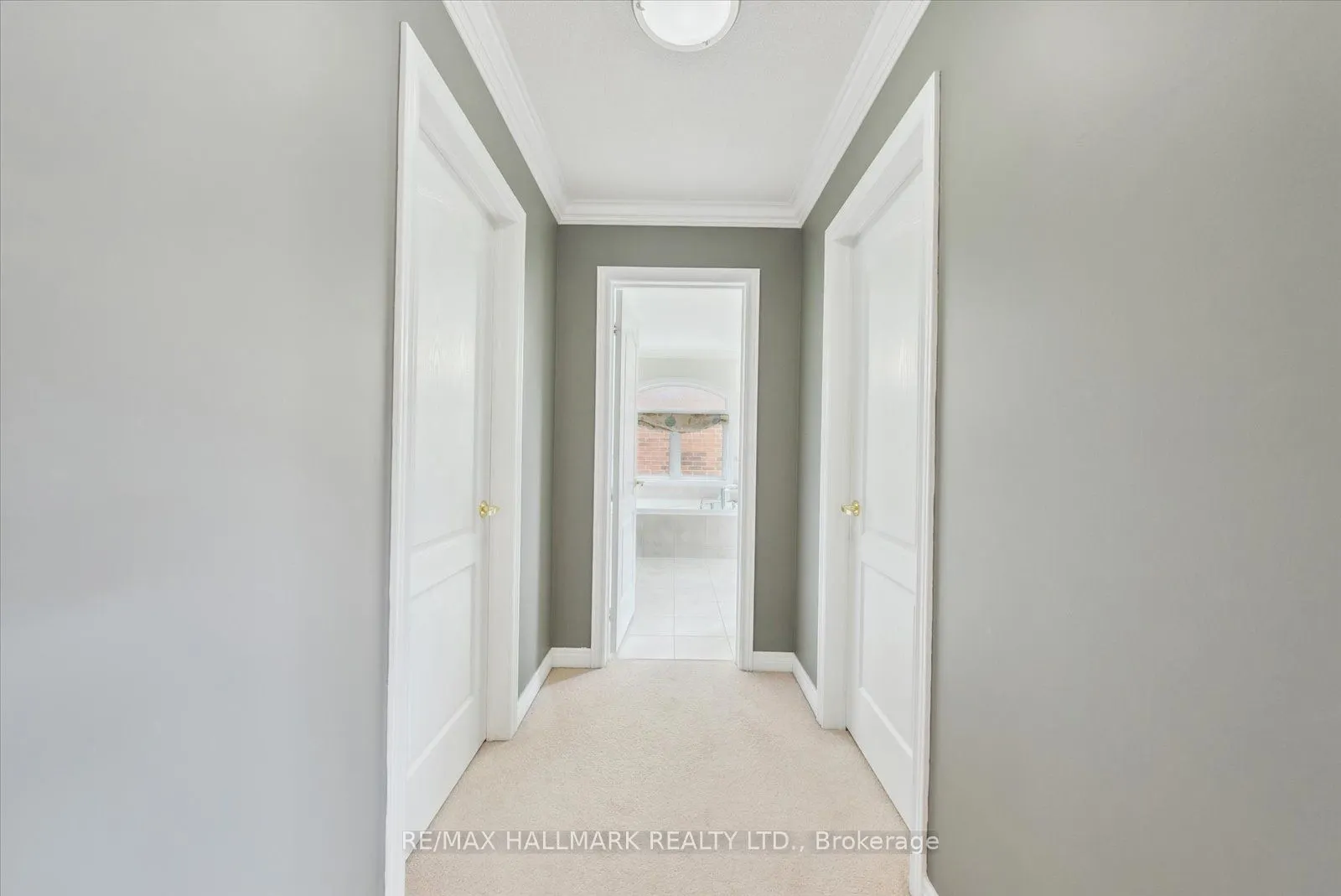 37 Maplebank Crescent
