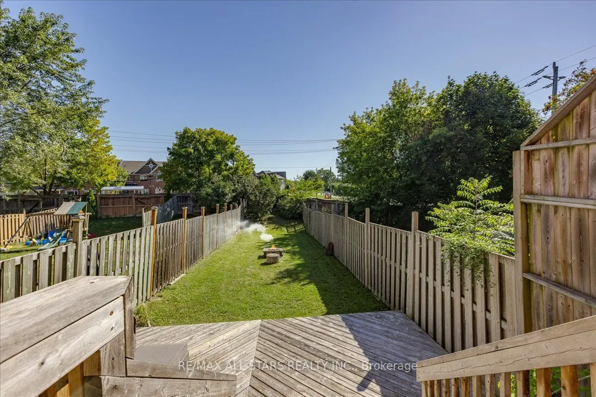 3 Hattie Court