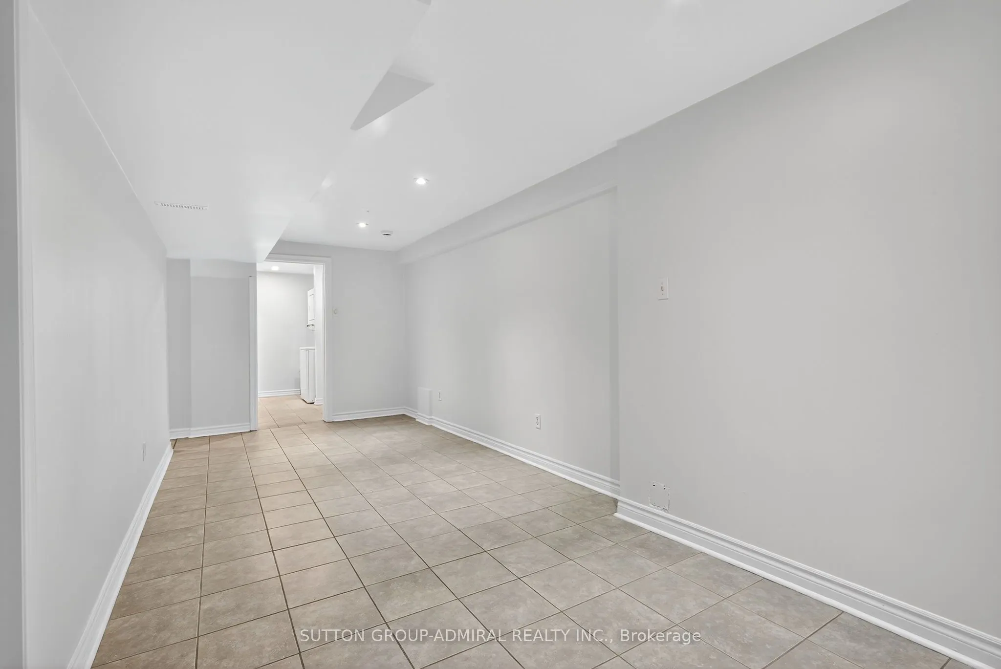 43 Keremeos Crescent