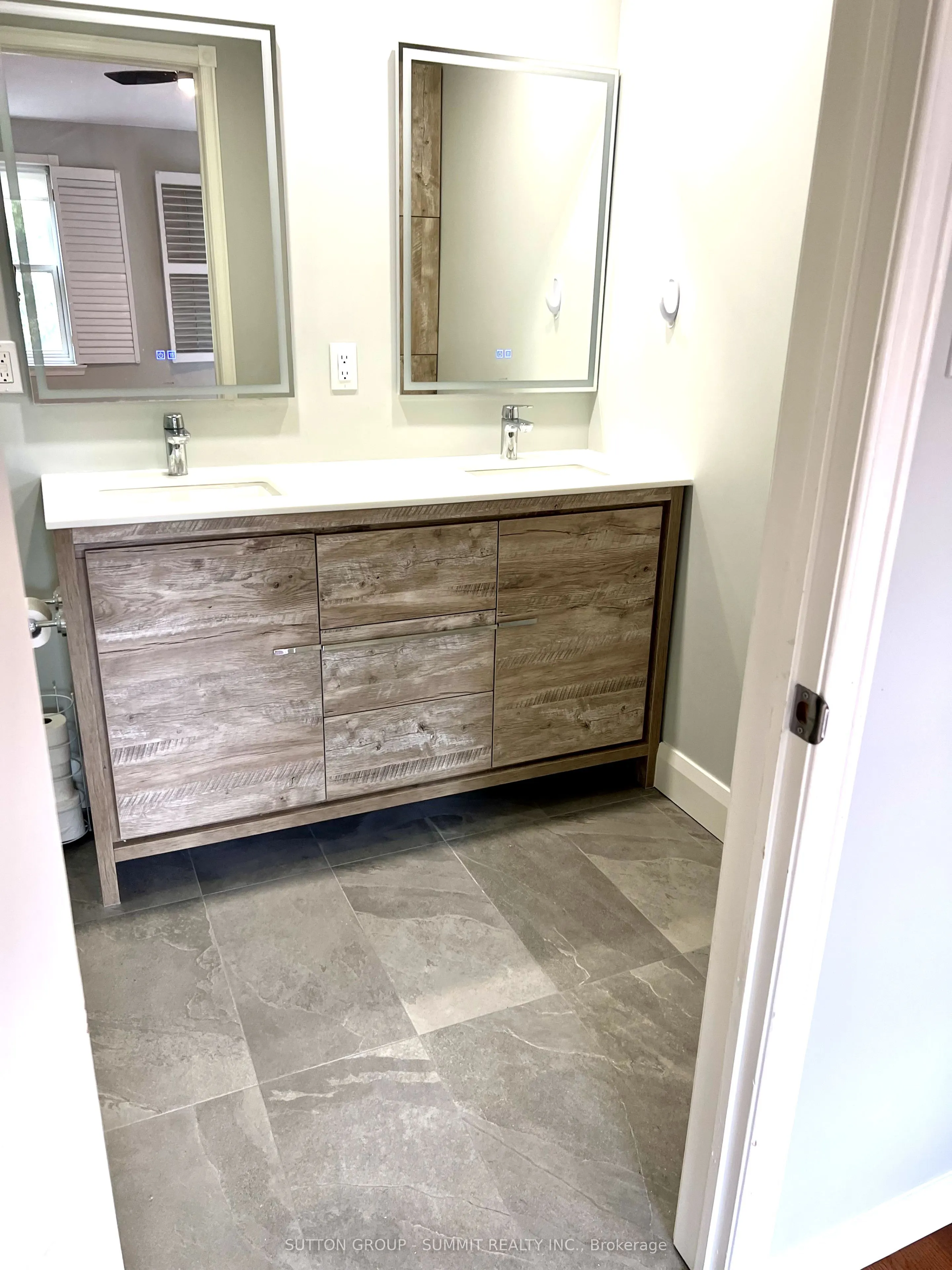 55 CONFEDERATION Way, #55