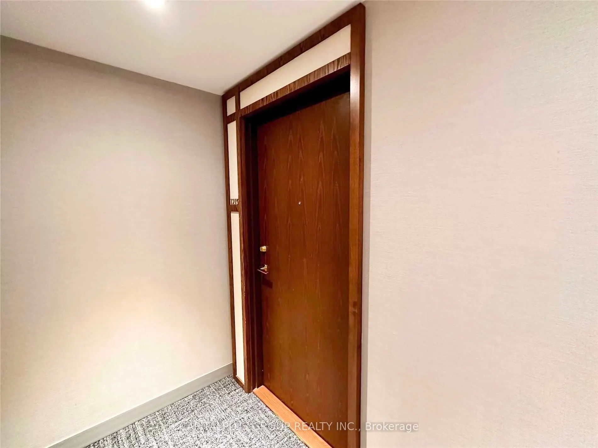 1000 Portage Parkway, #1215