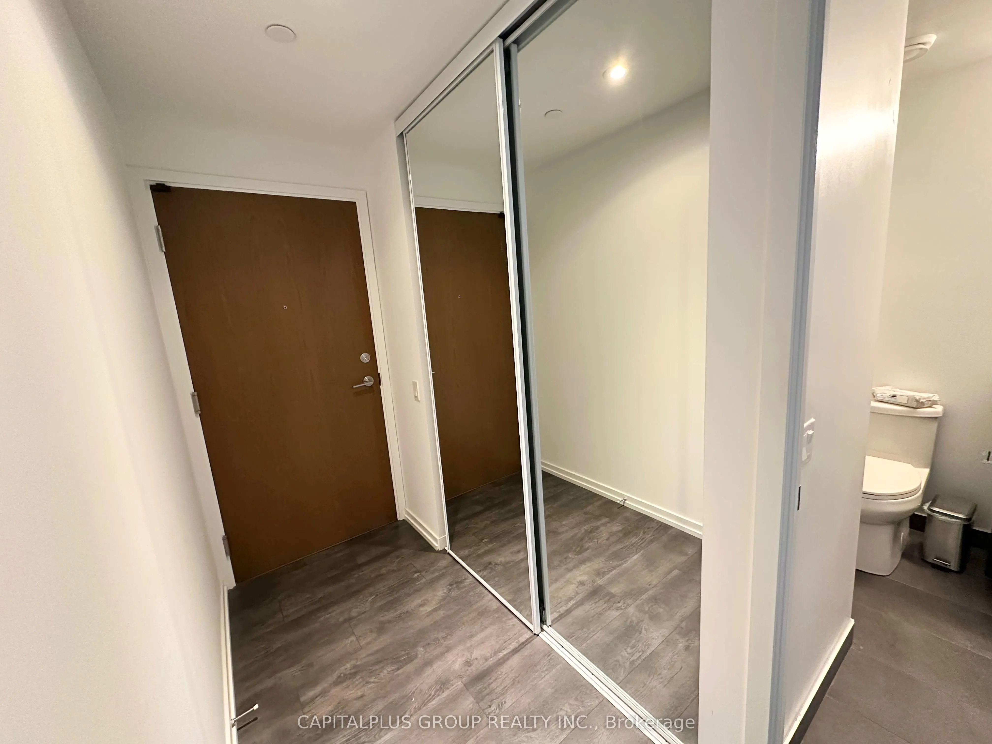 1000 Portage Parkway, #1215
