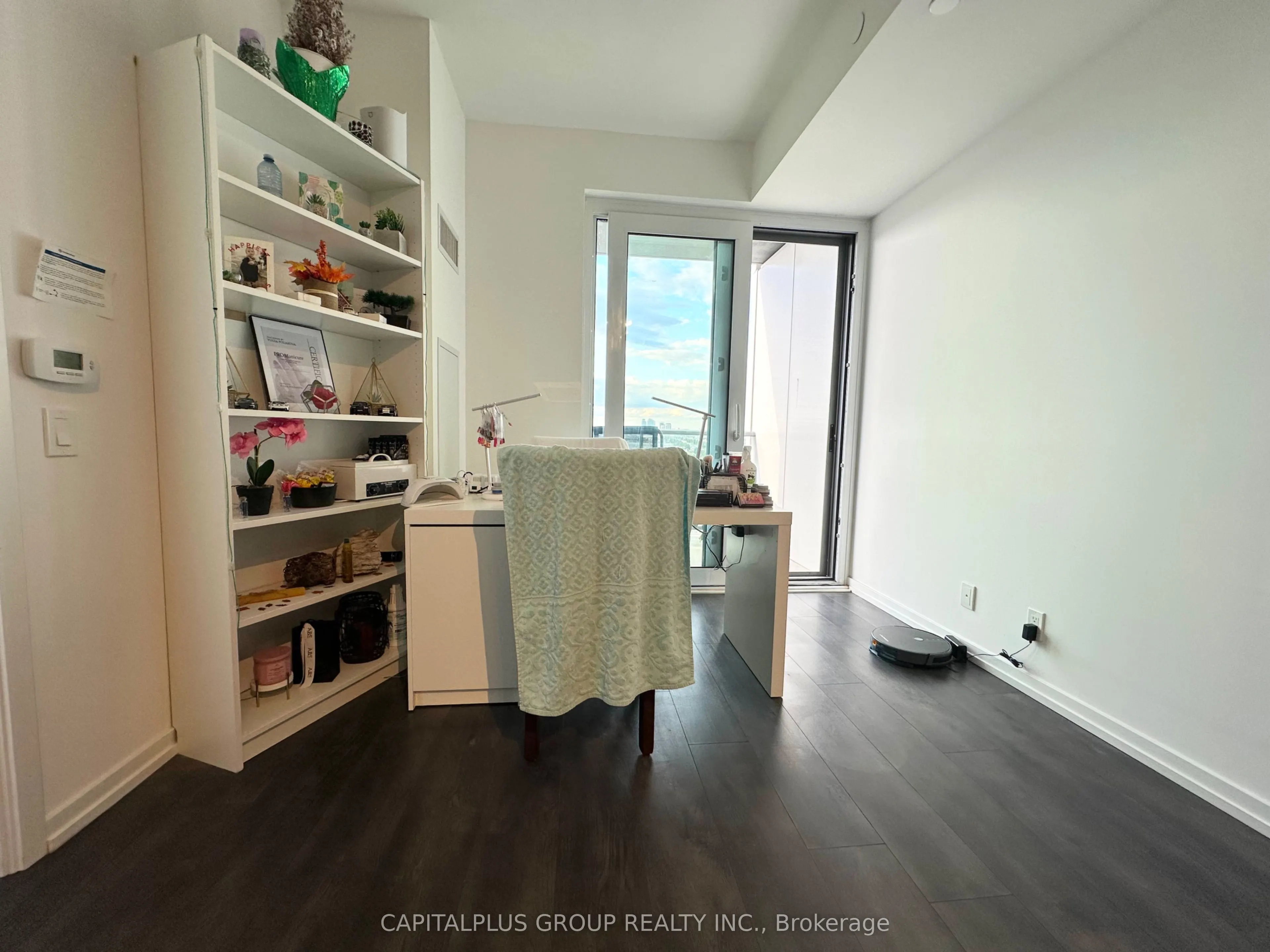 1000 Portage Parkway, #1215