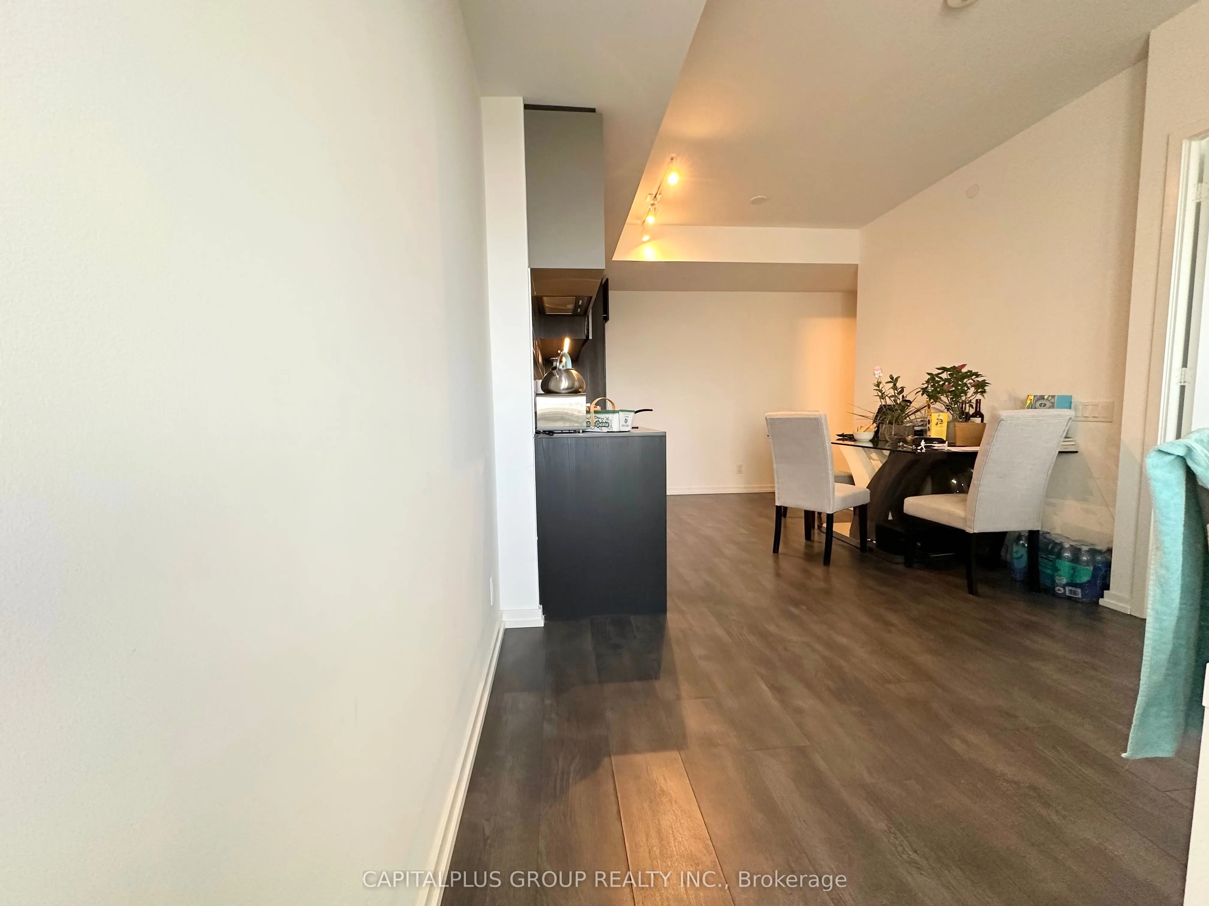 1000 Portage Parkway, #1215