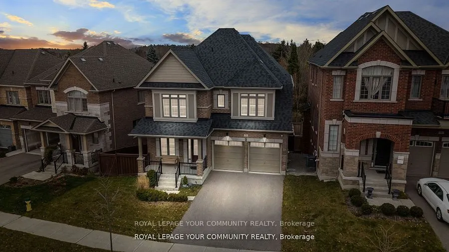 54 Prairie Grass Crescent