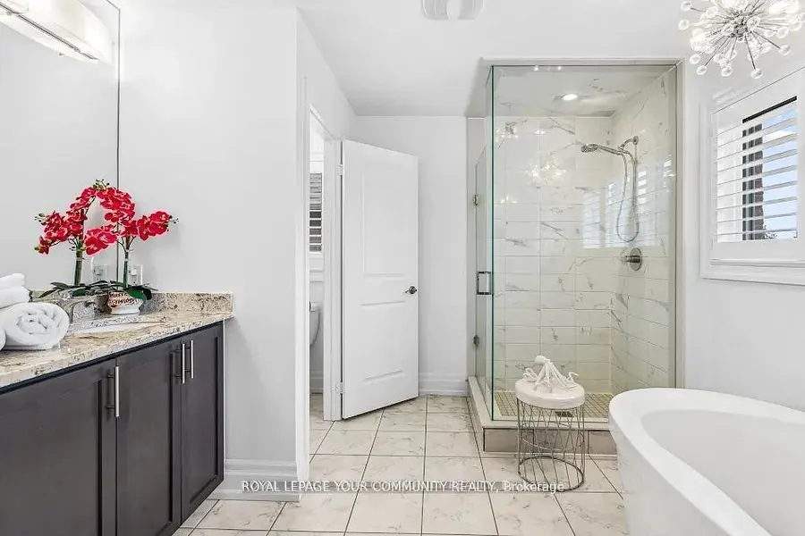 54 Prairie Grass Crescent