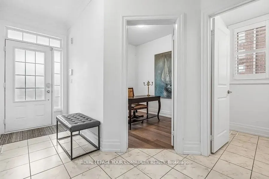 54 Prairie Grass Crescent