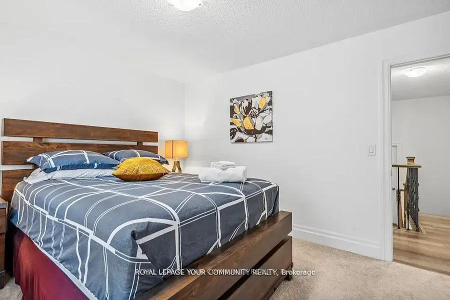 54 Prairie Grass Crescent