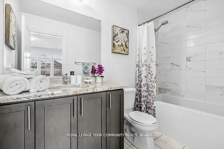 54 Prairie Grass Crescent
