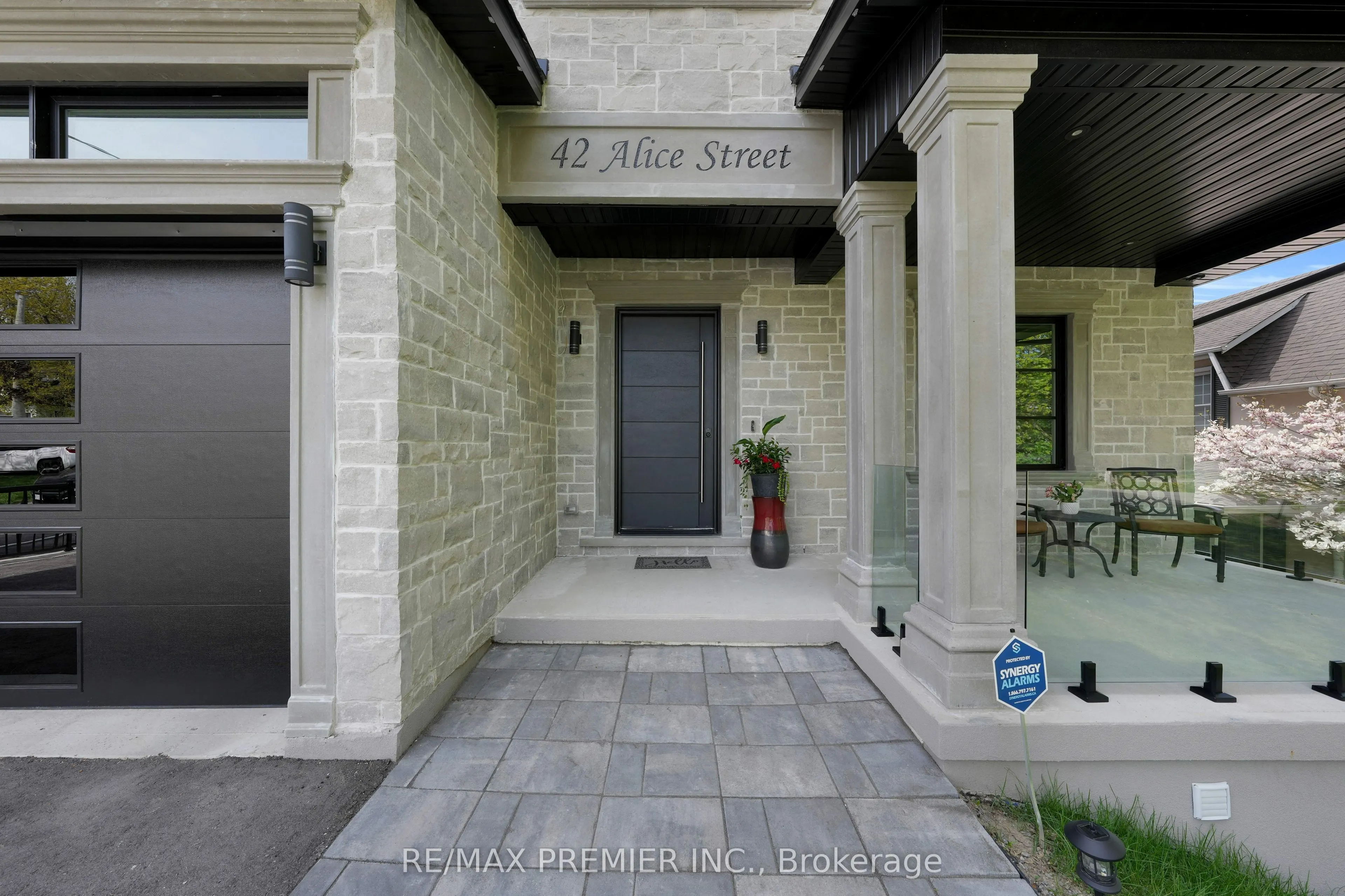 42 Alice Street