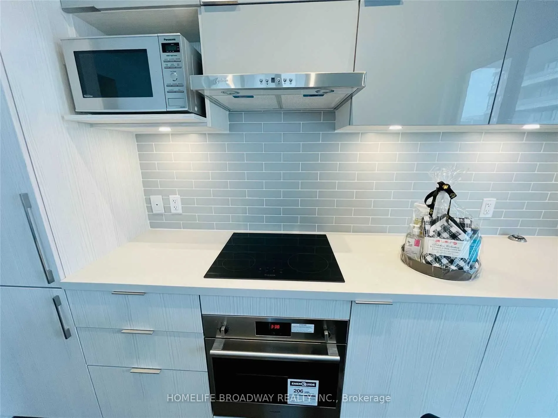 18 Rouge Valley Drive W, #506C