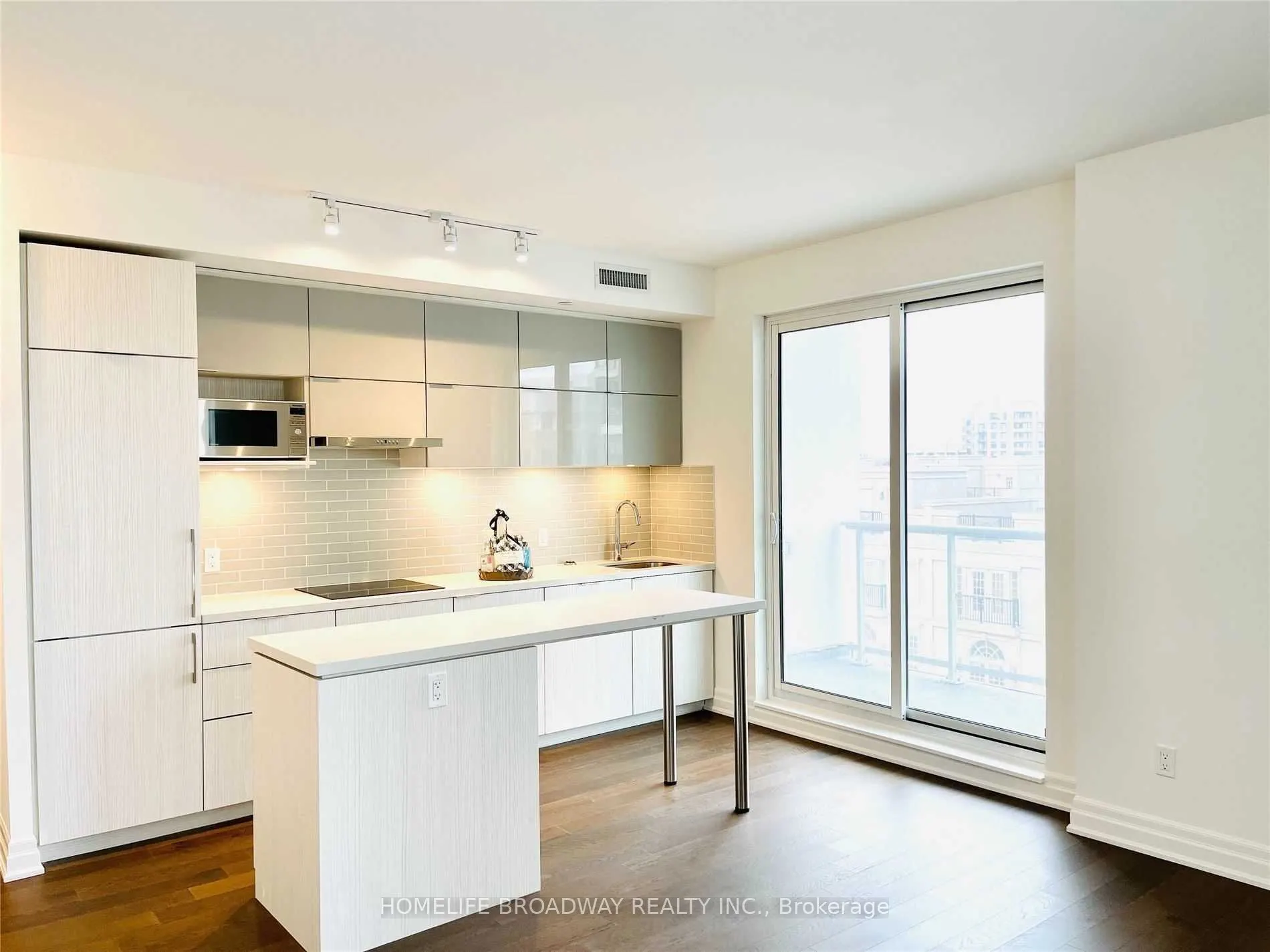 18 Rouge Valley Drive W, #506C