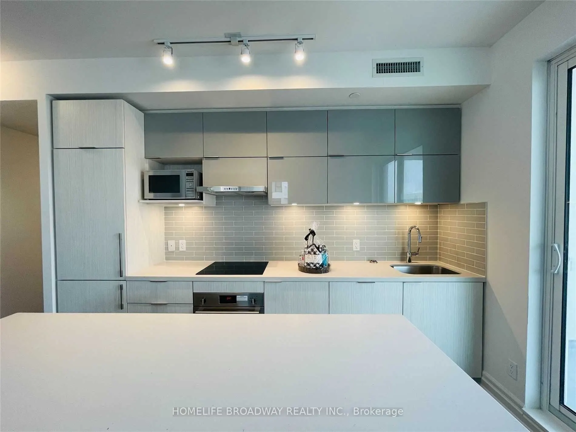 18 Rouge Valley Drive W, #506C