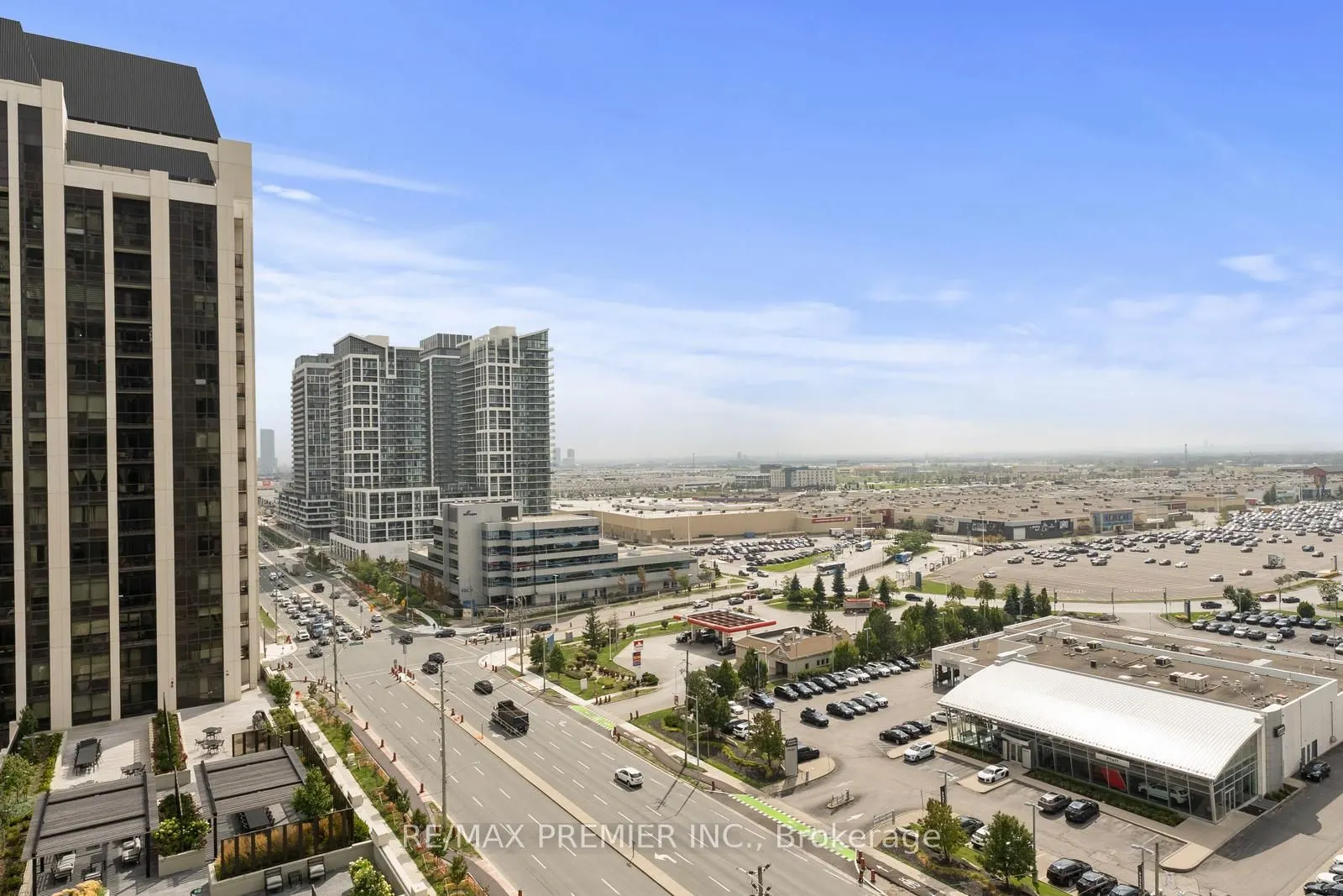 10 Abeja Street, #1319