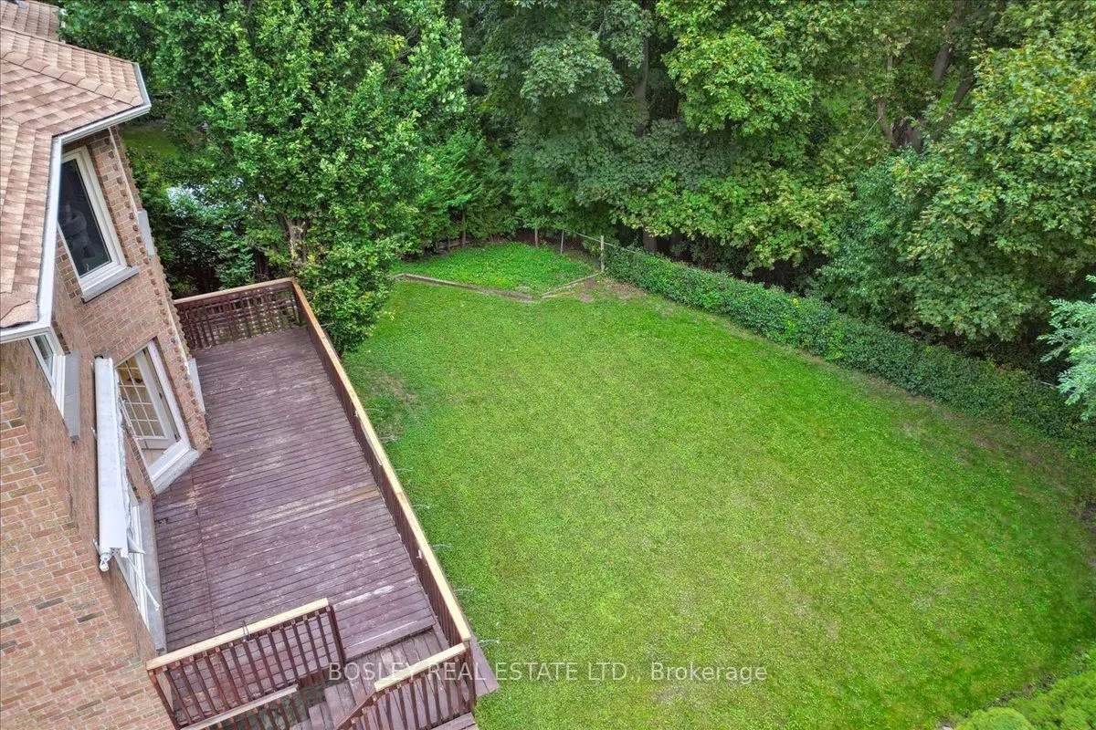 50 Simmons Crescent