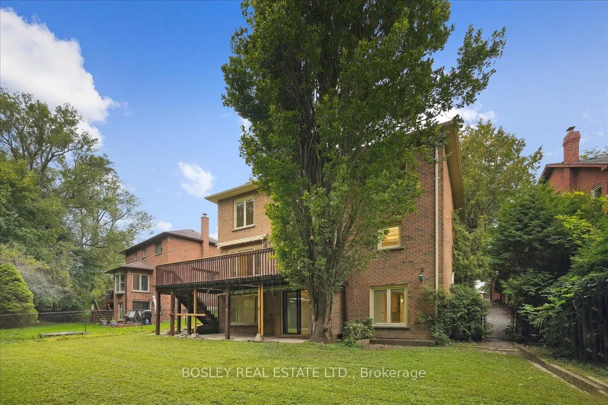 50 Simmons Crescent