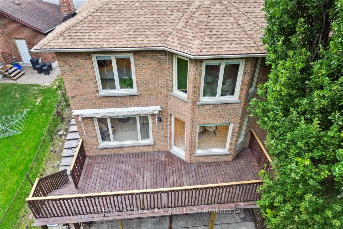 50 Simmons Crescent