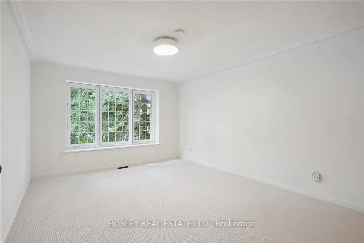 50 Simmons Crescent