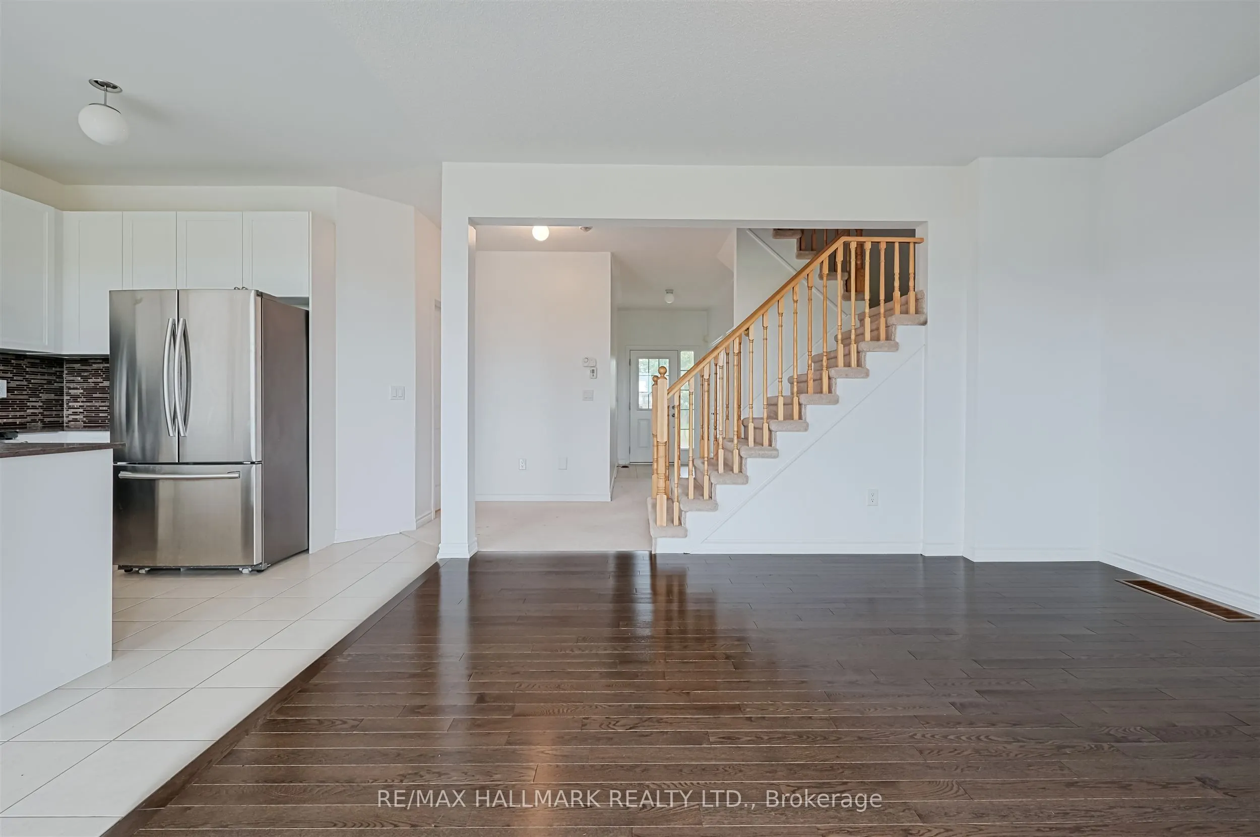 44 Strachan Trail