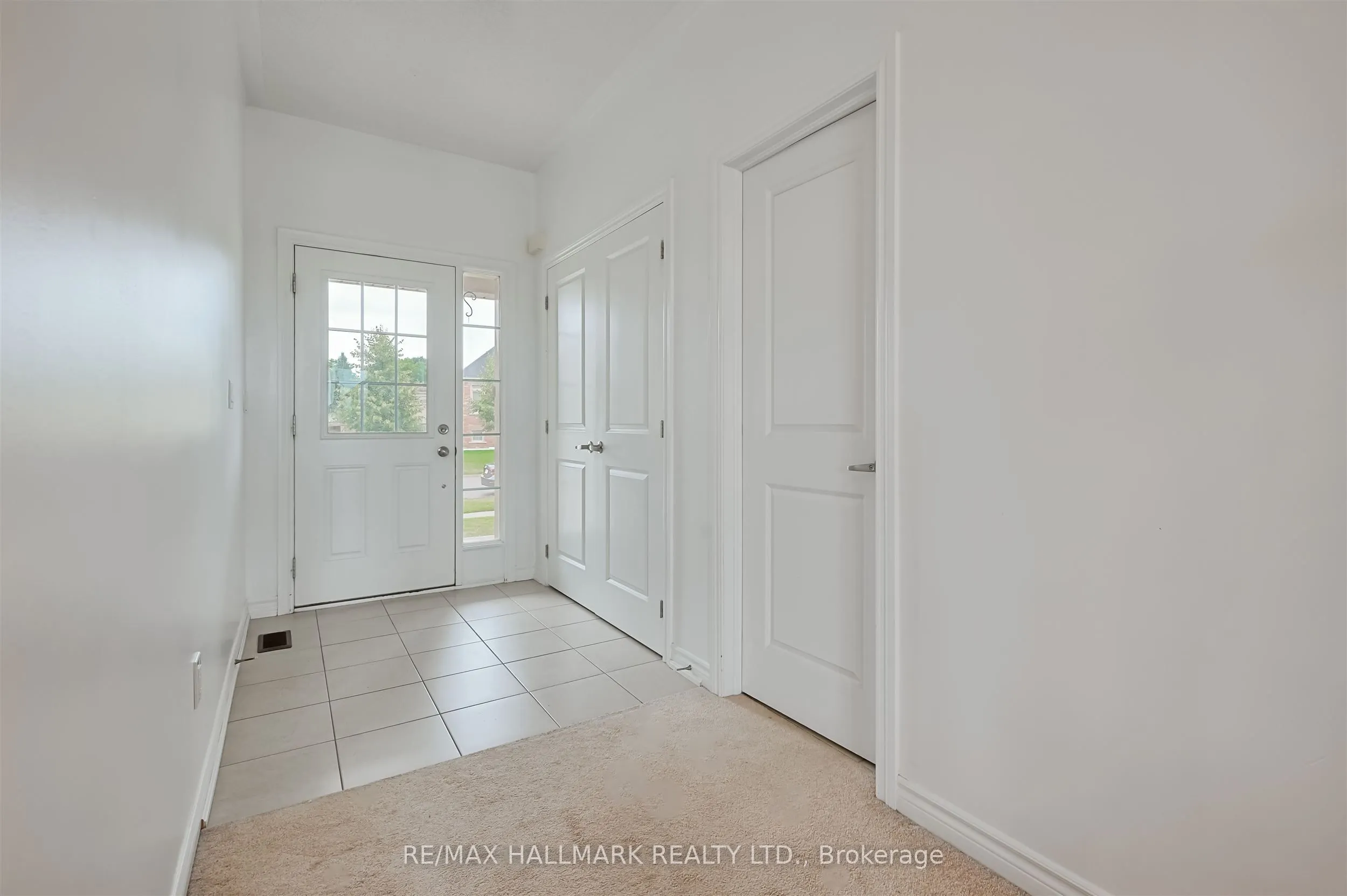 44 Strachan Trail