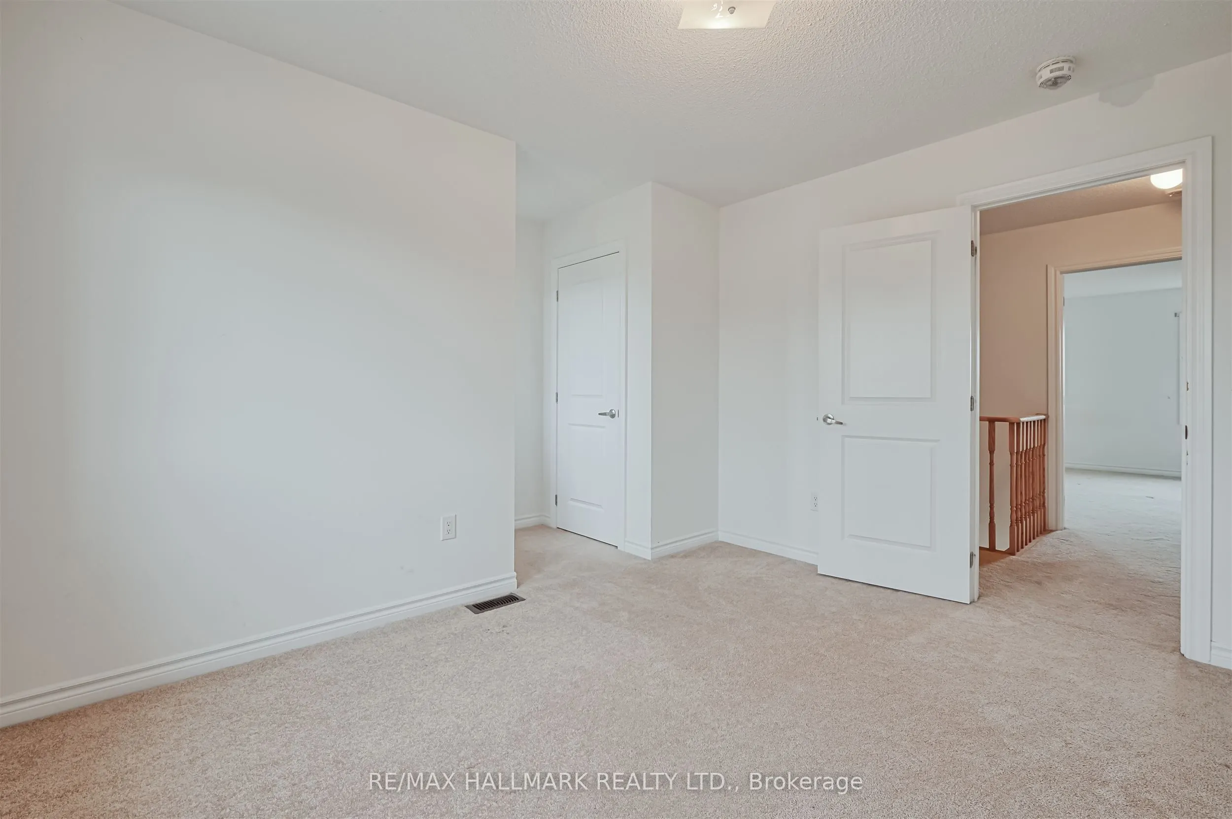 44 Strachan Trail
