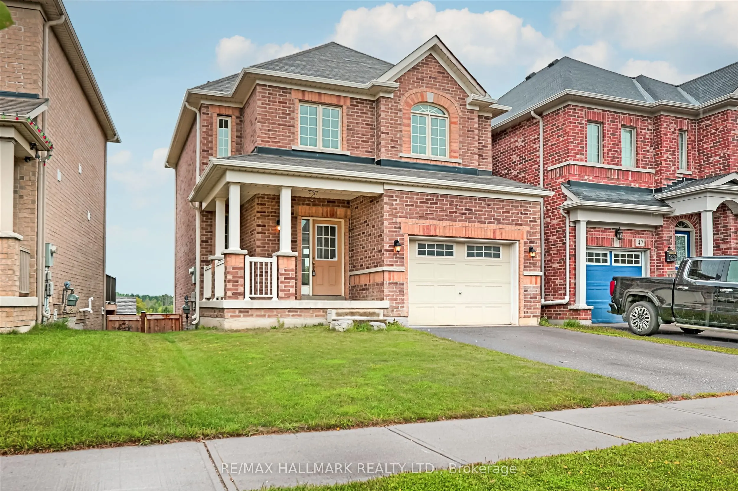 44 Strachan Trail