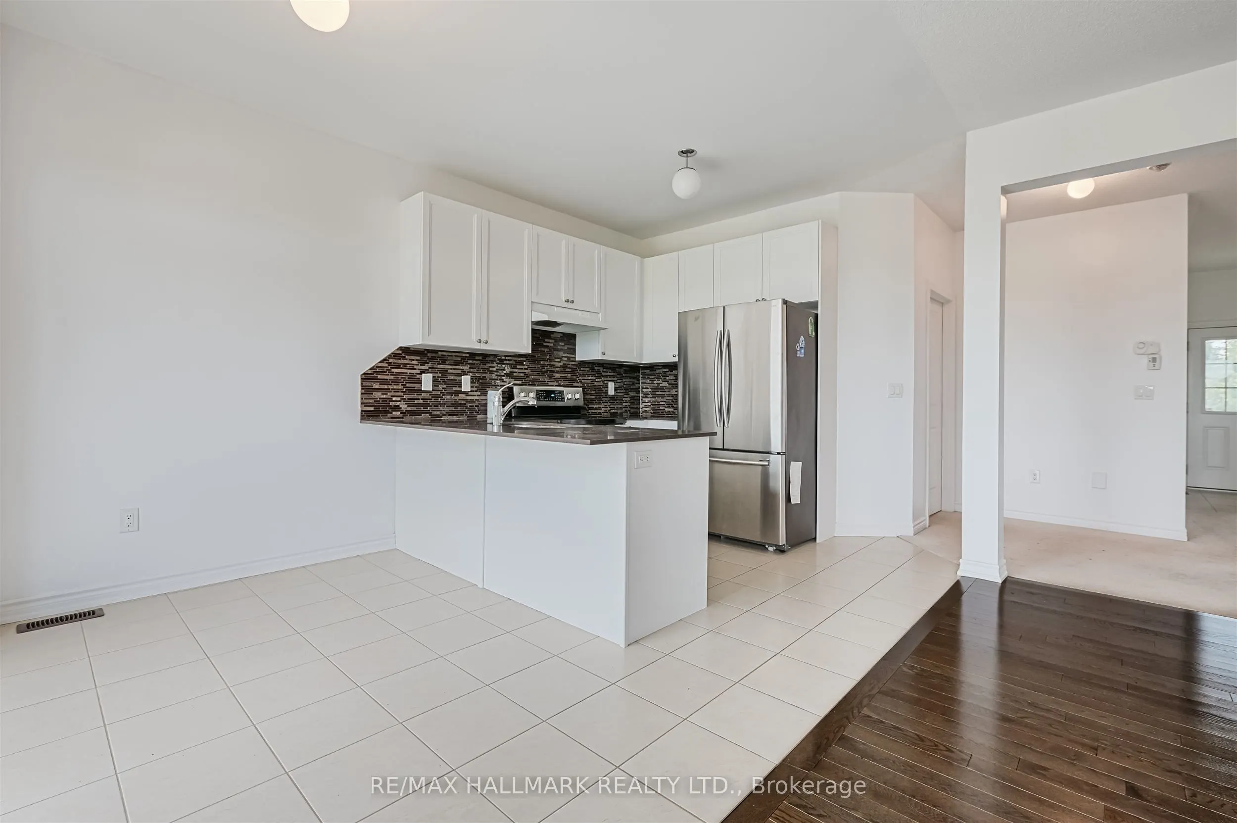 44 Strachan Trail