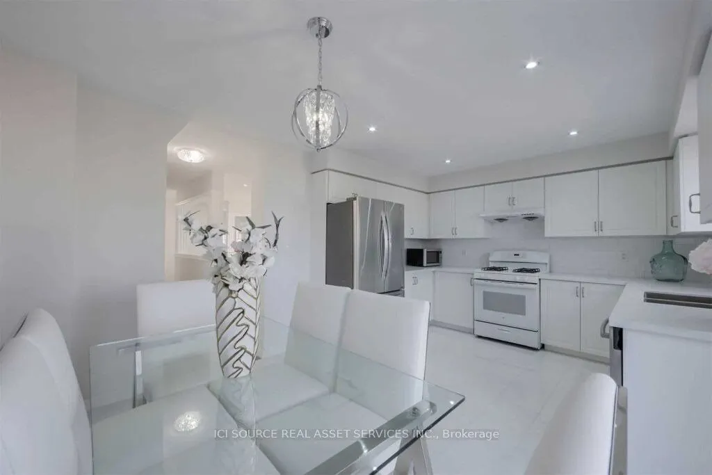 353 Silken Laumann Drive