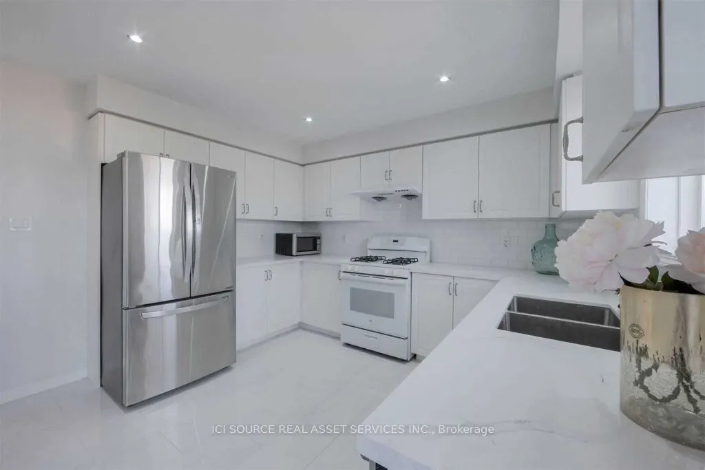 353 Silken Laumann Drive