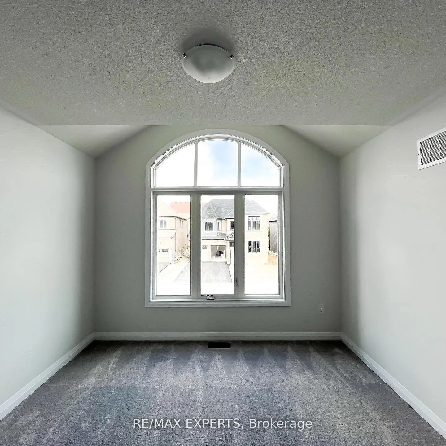 1343 Harrington Street, #Upper