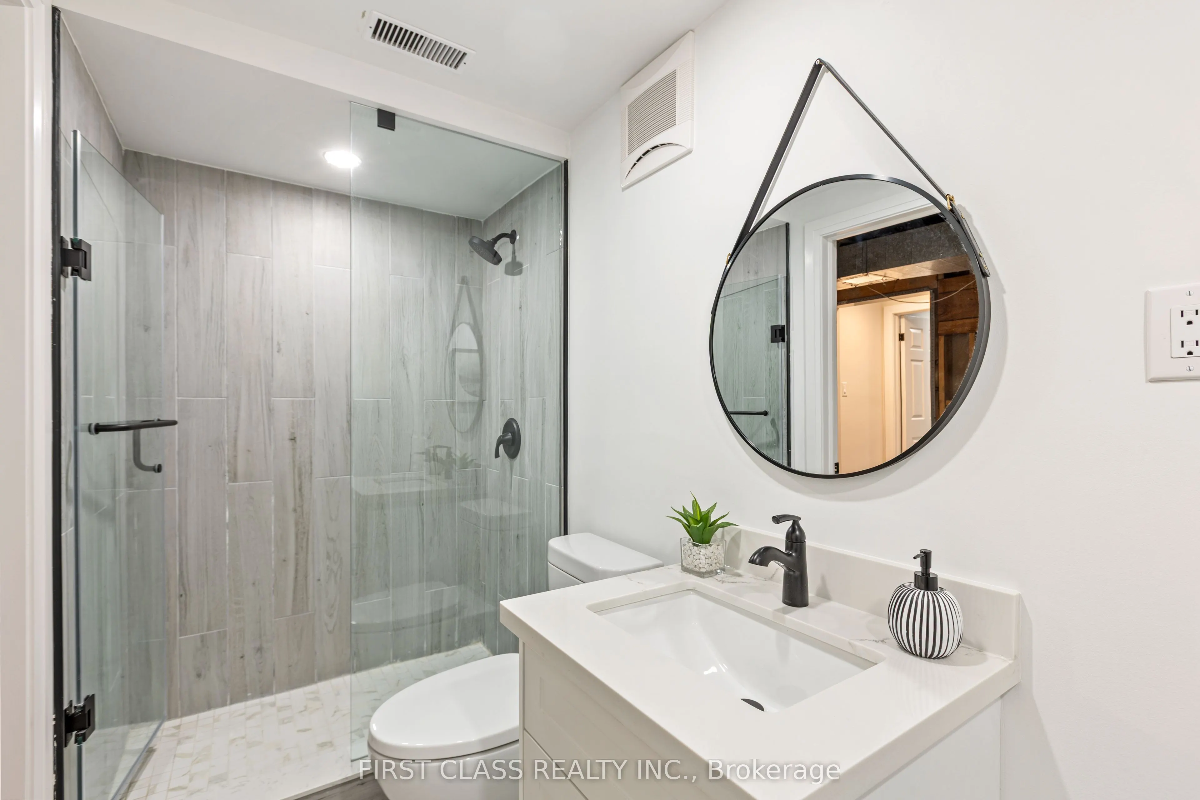 679 Village Parkway