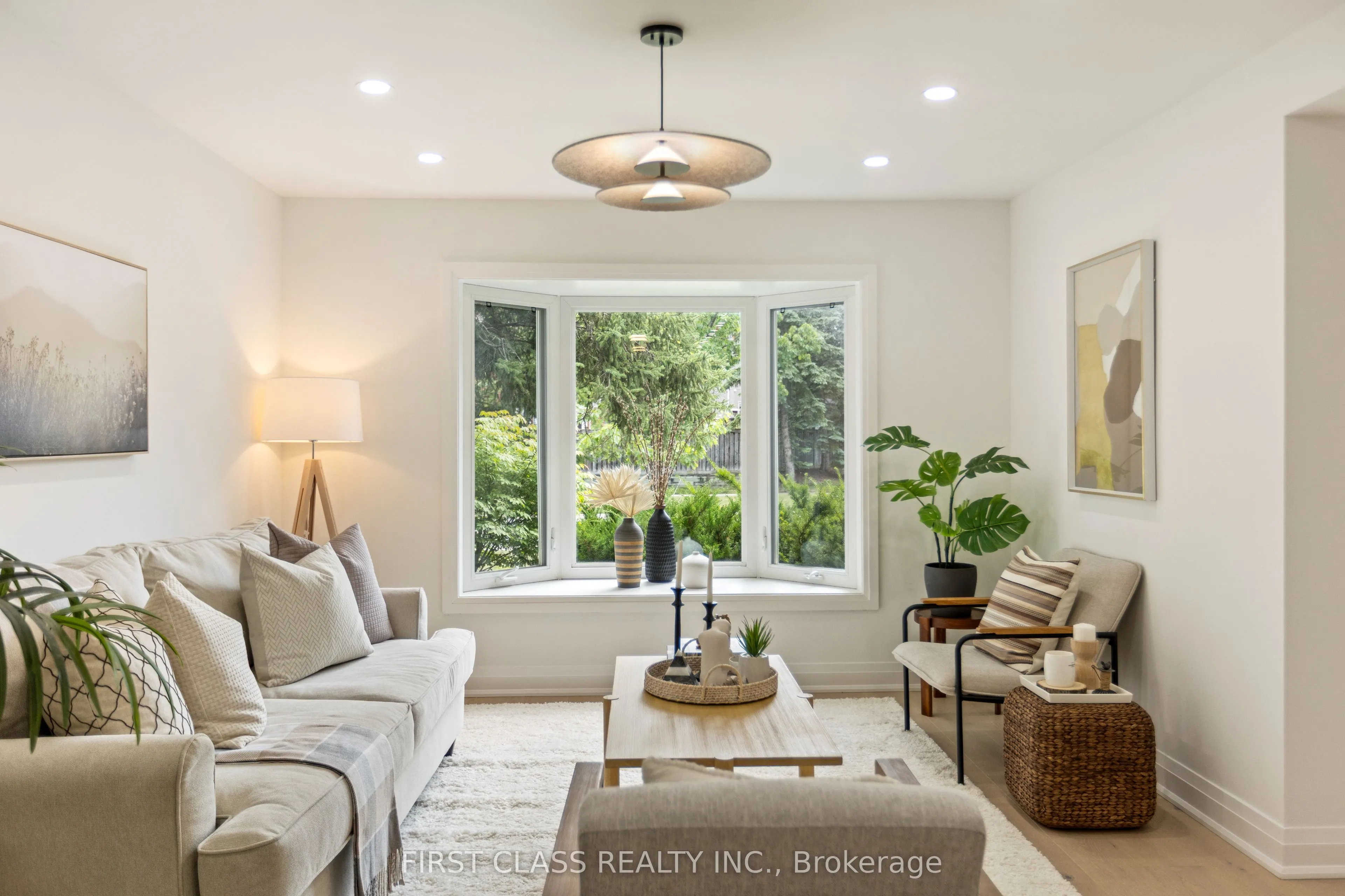 679 Village Parkway