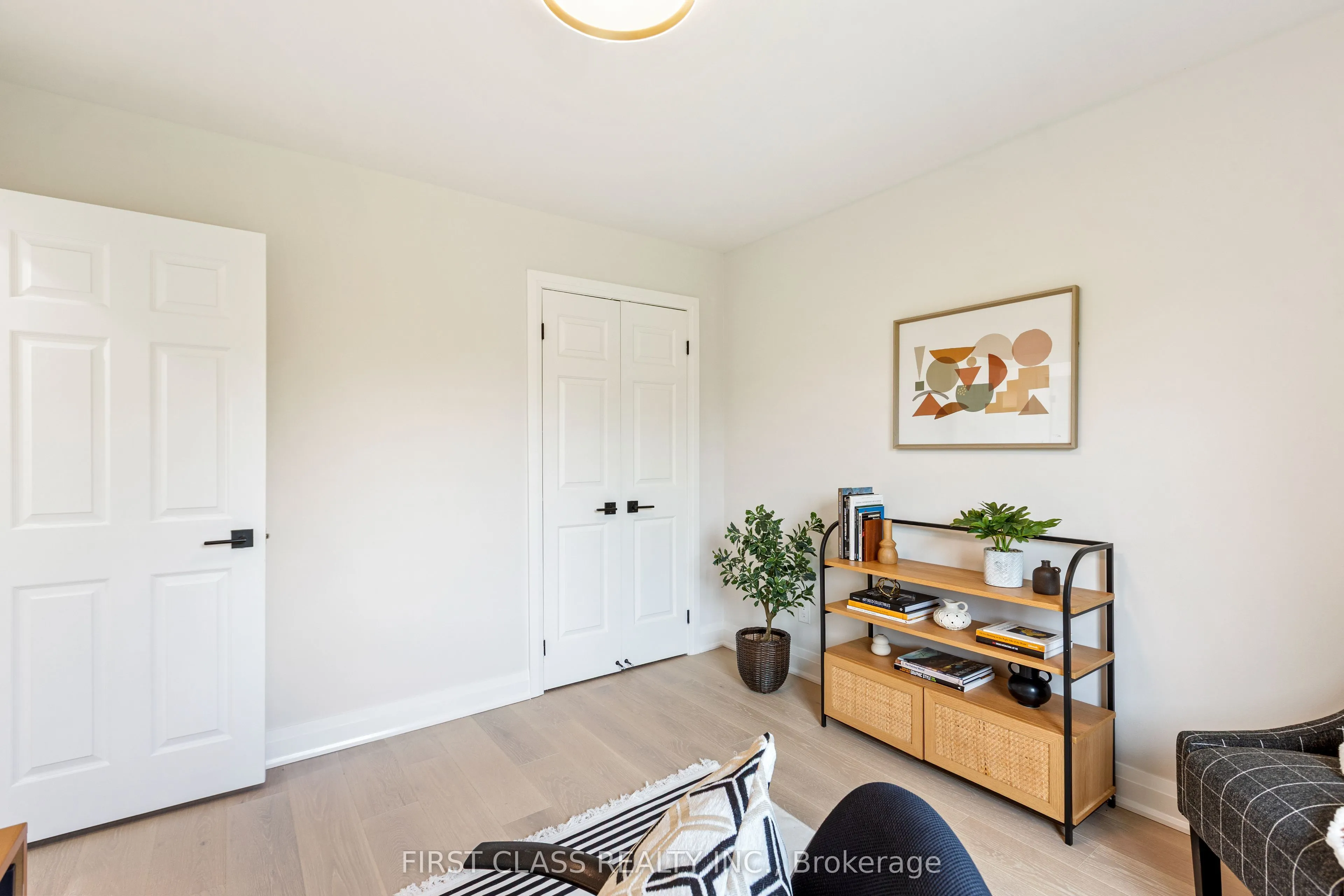 679 Village Parkway