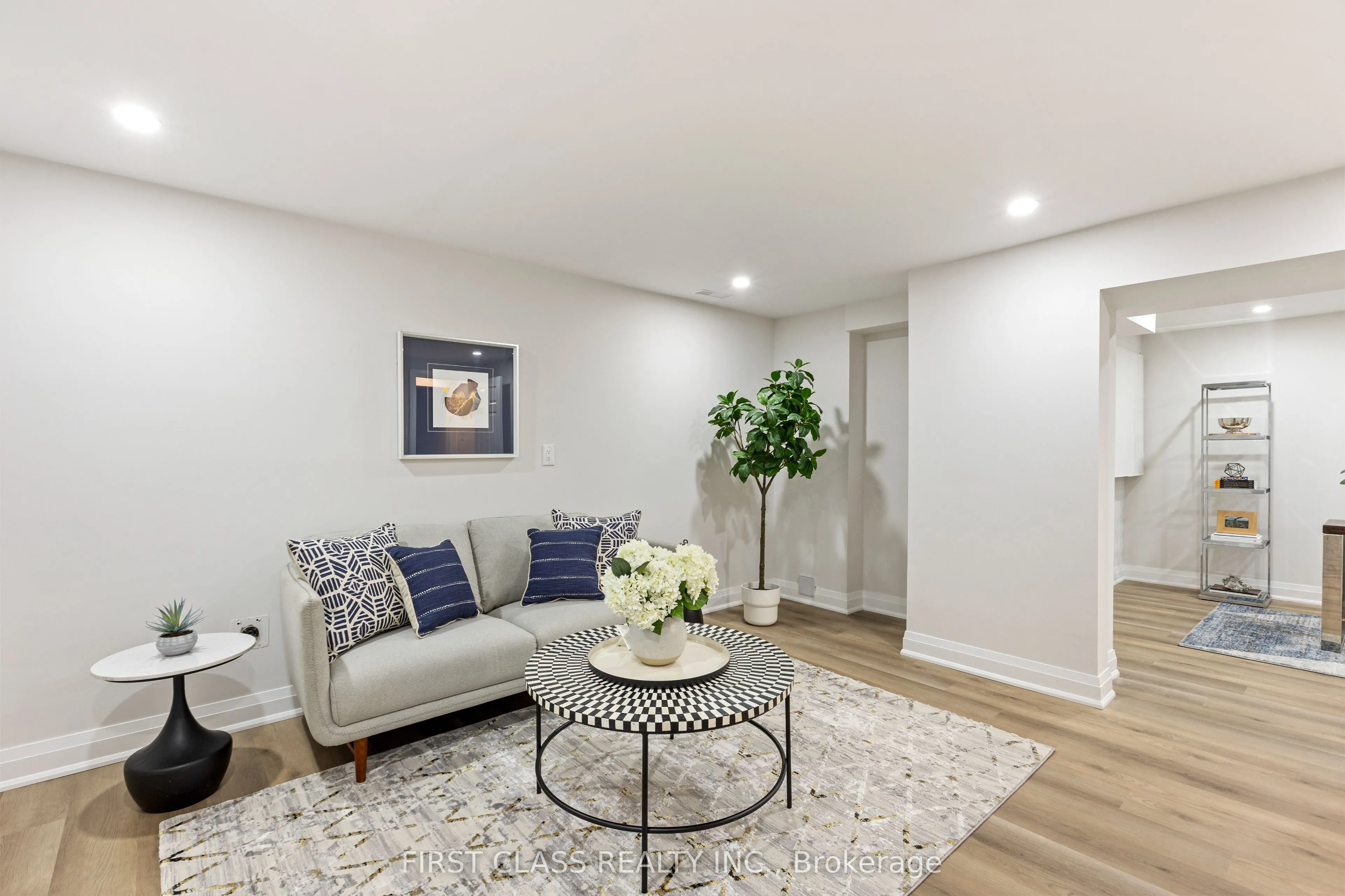 679 Village Parkway