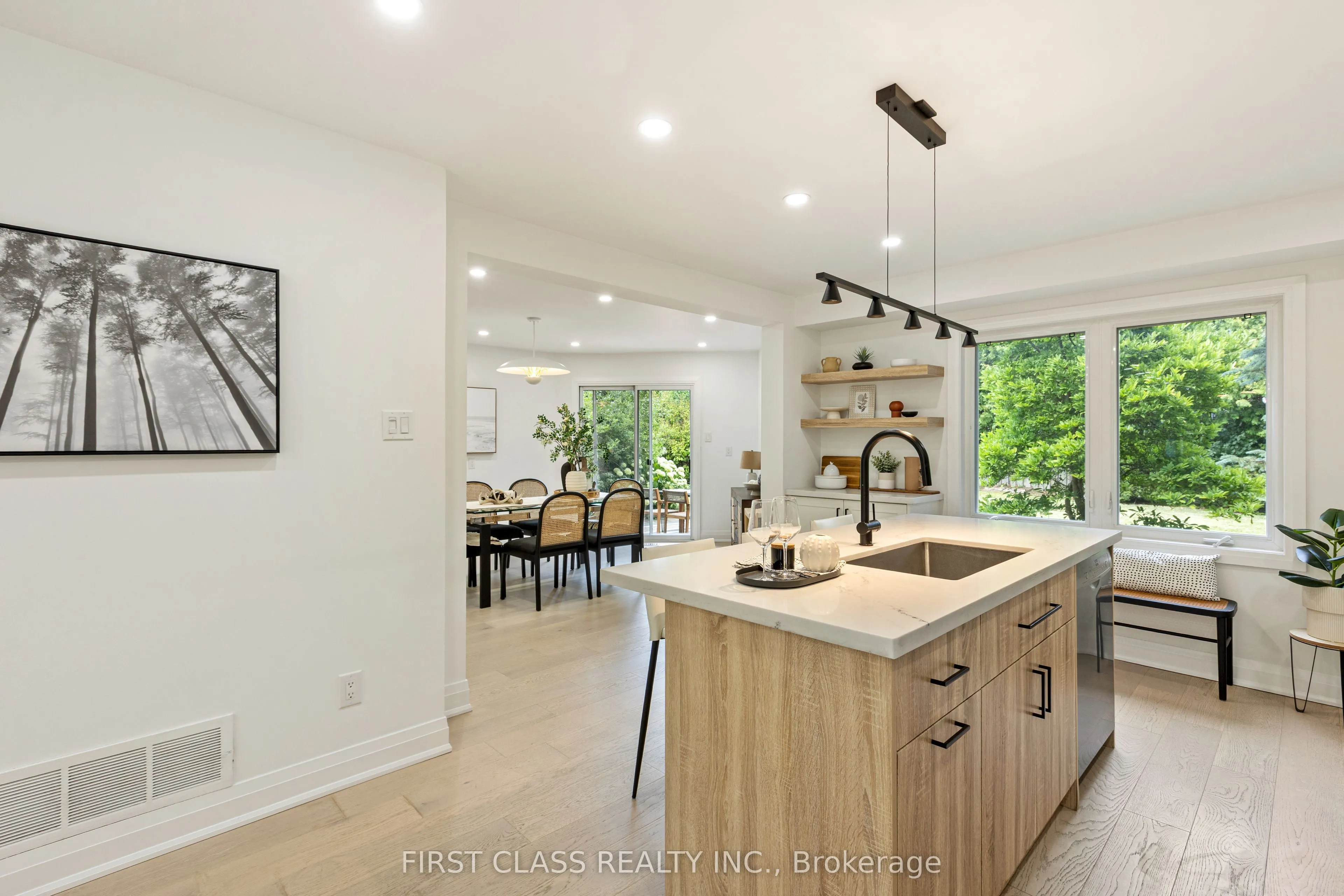 679 Village Parkway
