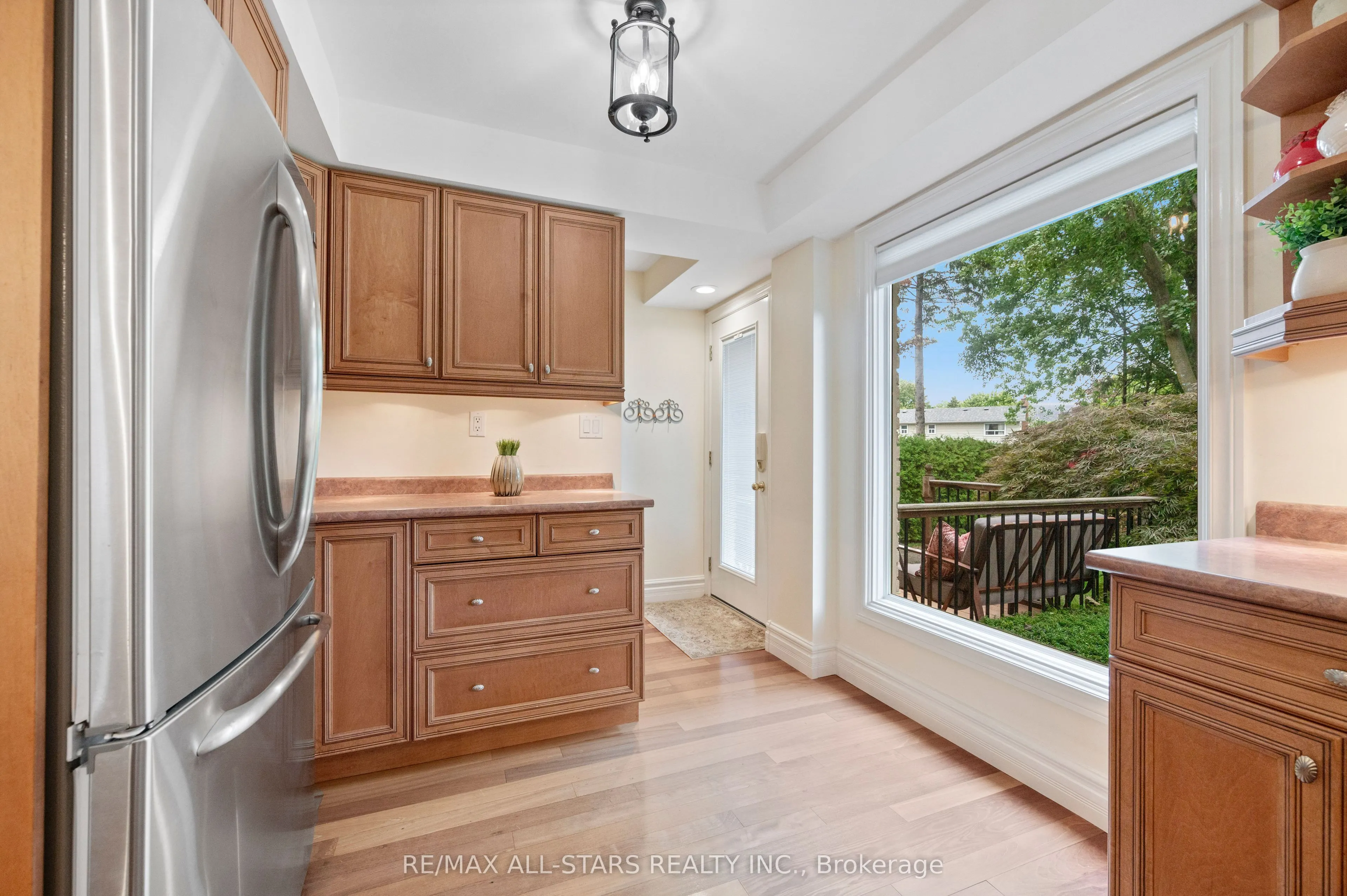 603 Village Parkway