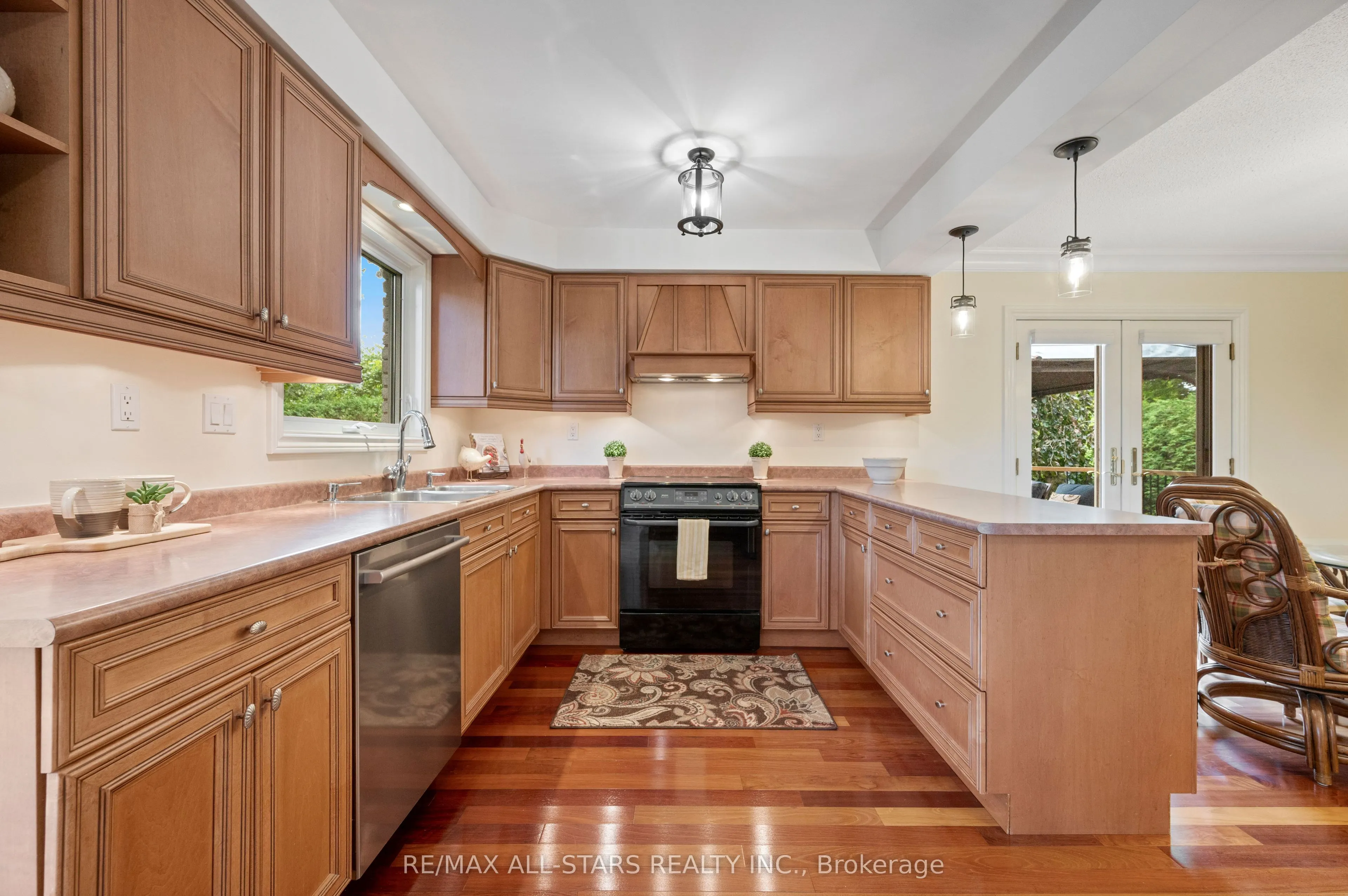 603 Village Parkway