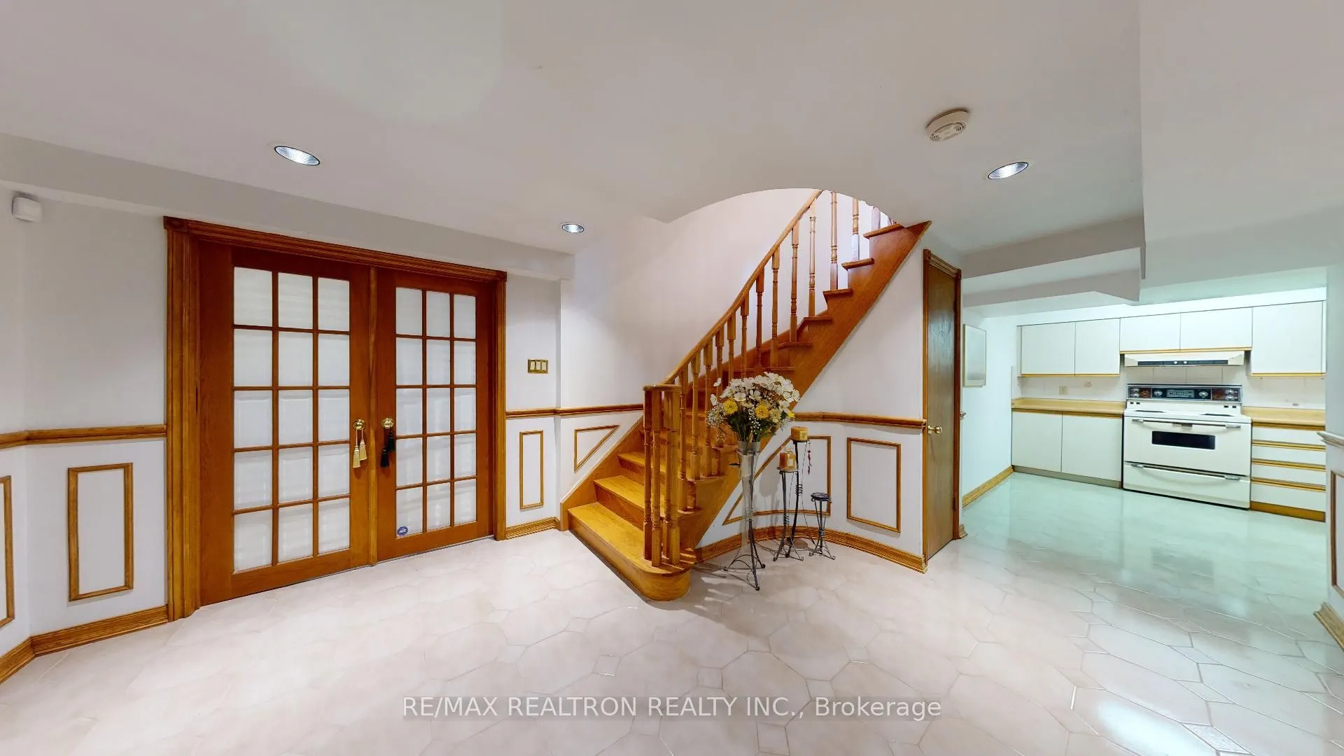 2 Glenhurst Road